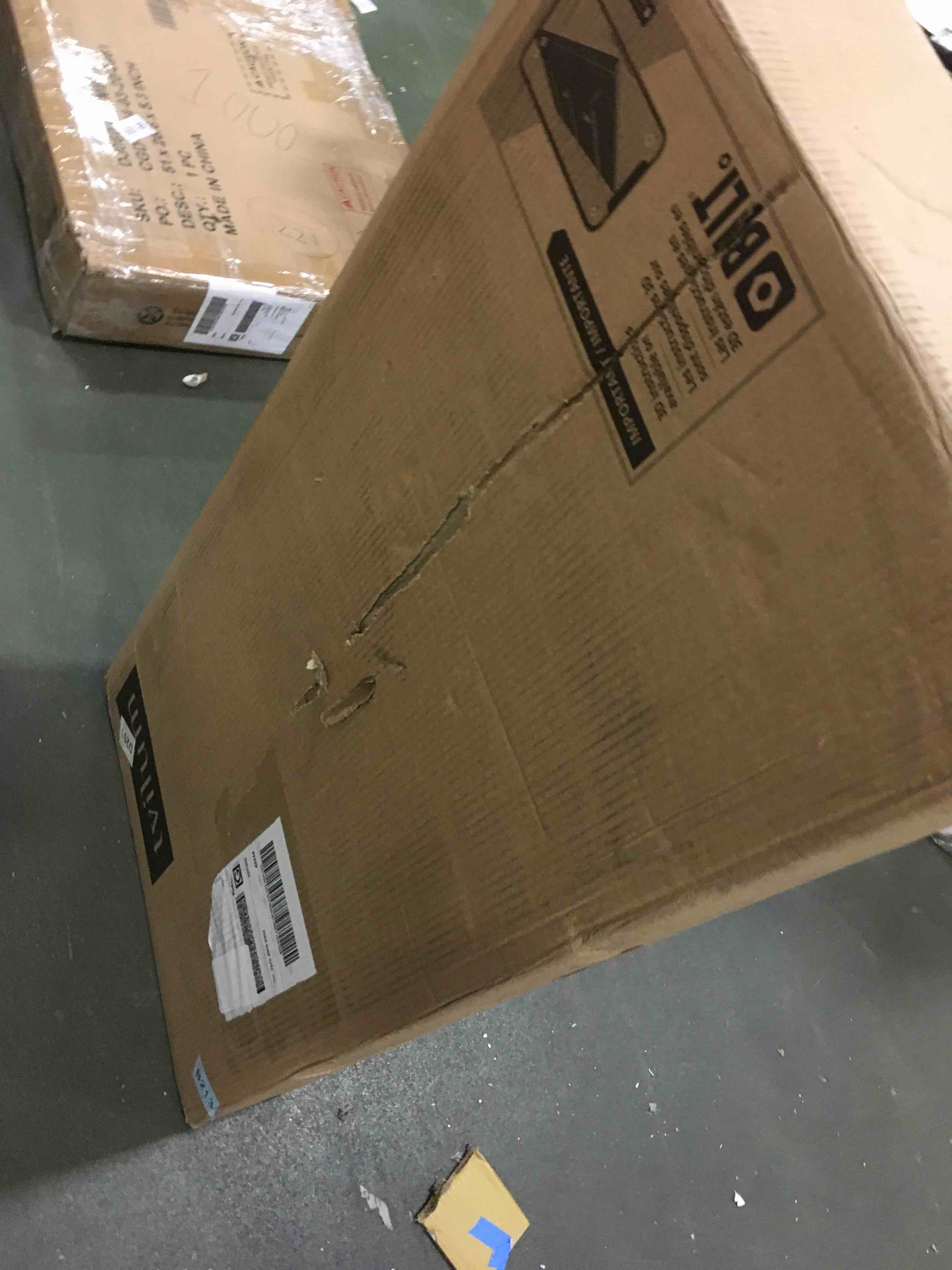 https://s3.amazonaws.com/lotting-images-prod/bidfta/PNK1478398_1734530502747.jpeg