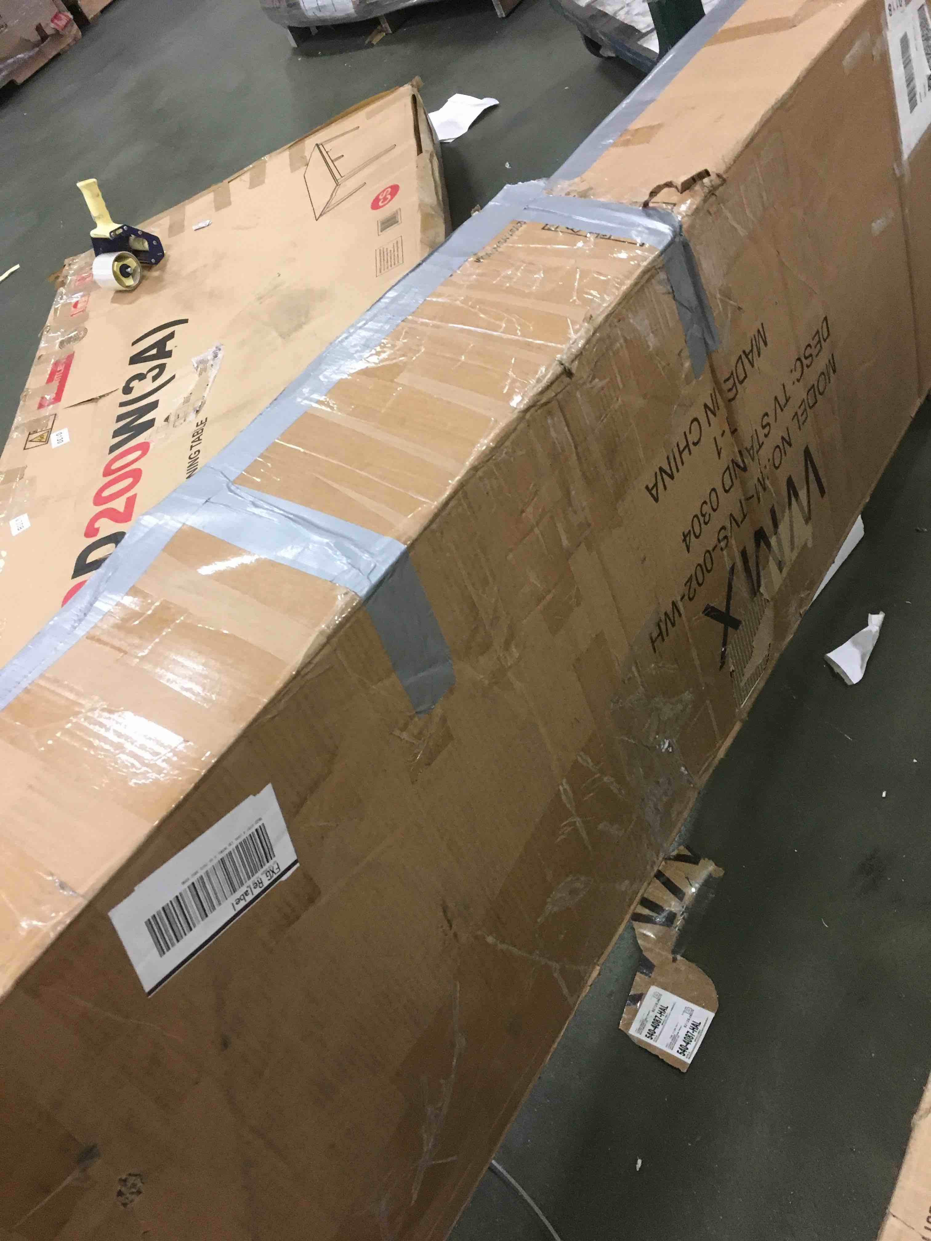 https://s3.amazonaws.com/lotting-images-prod/bidfta/PNK1478814_1734977430339.jpeg