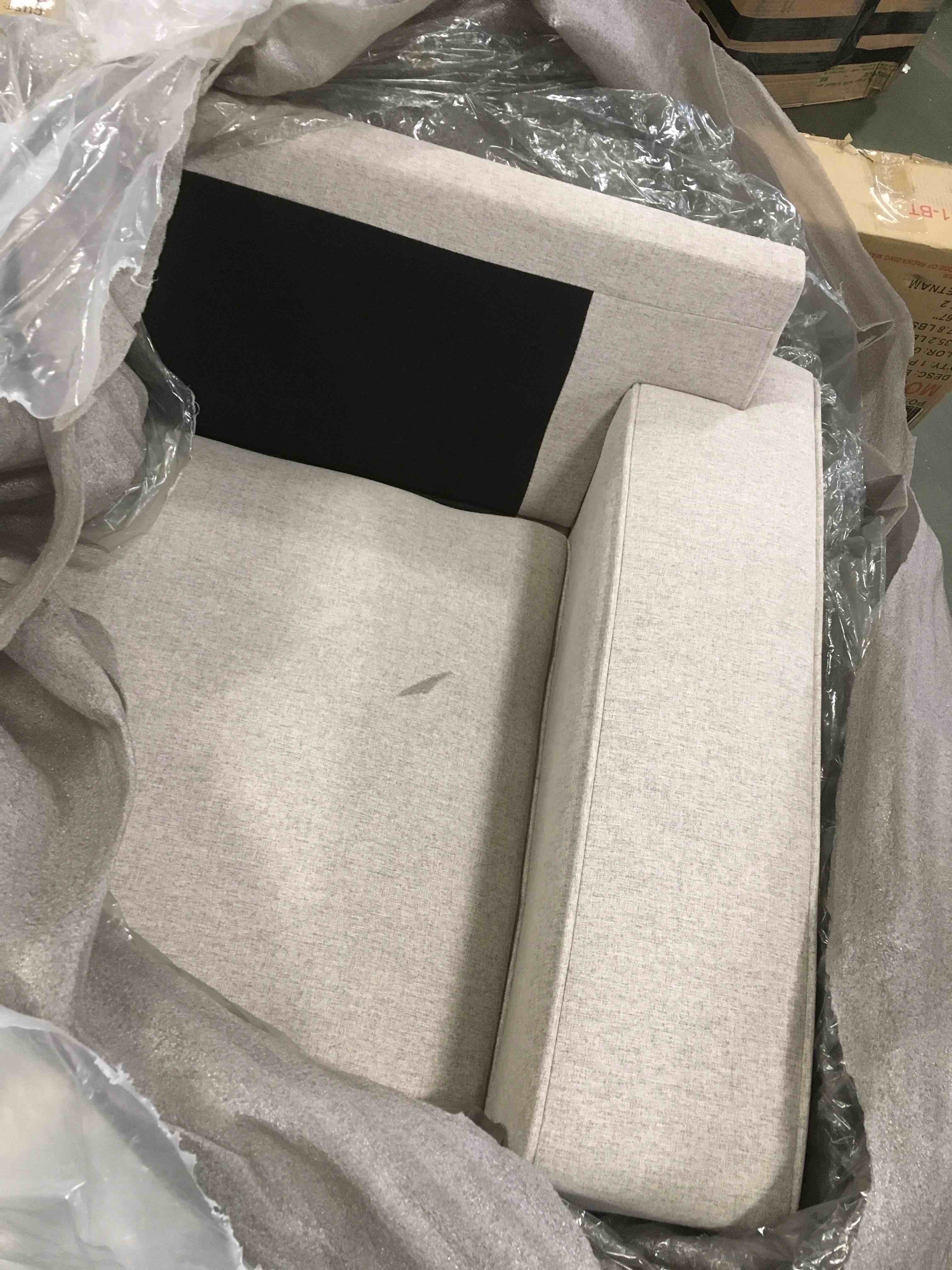 https://s3.amazonaws.com/lotting-images-prod/bidfta/PNK1479002_1735223391569.jpeg