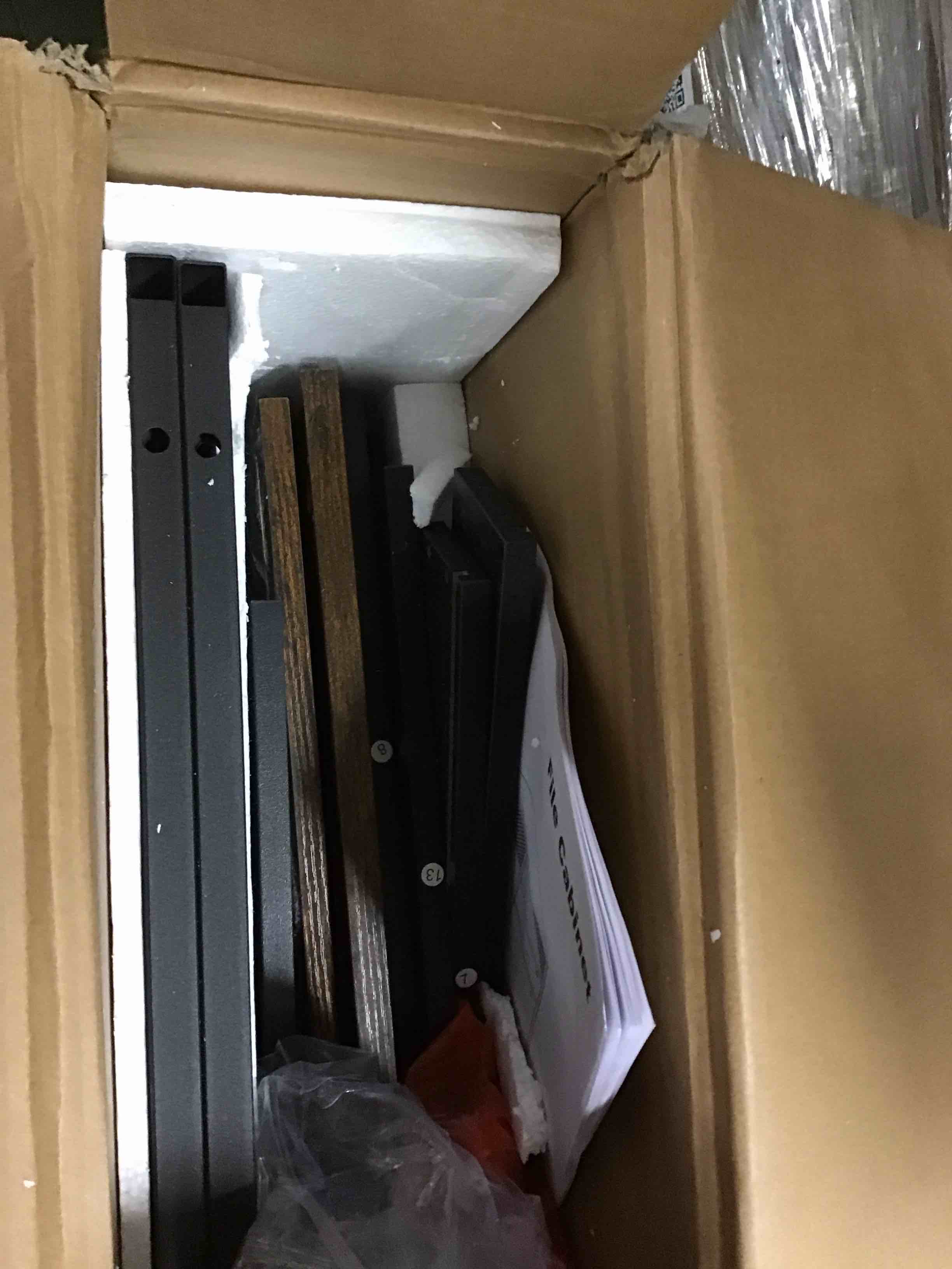 https://s3.amazonaws.com/lotting-images-prod/bidfta/PNK1479351_1735852160382.jpeg