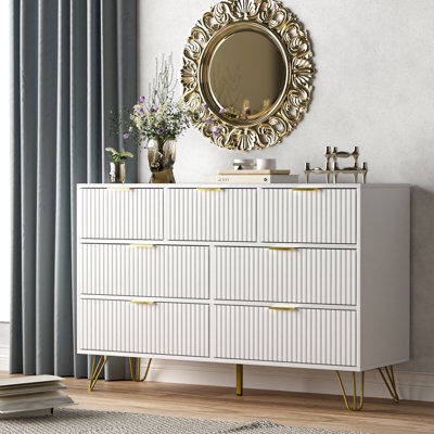Vilinda 7 - Drawer Dresser