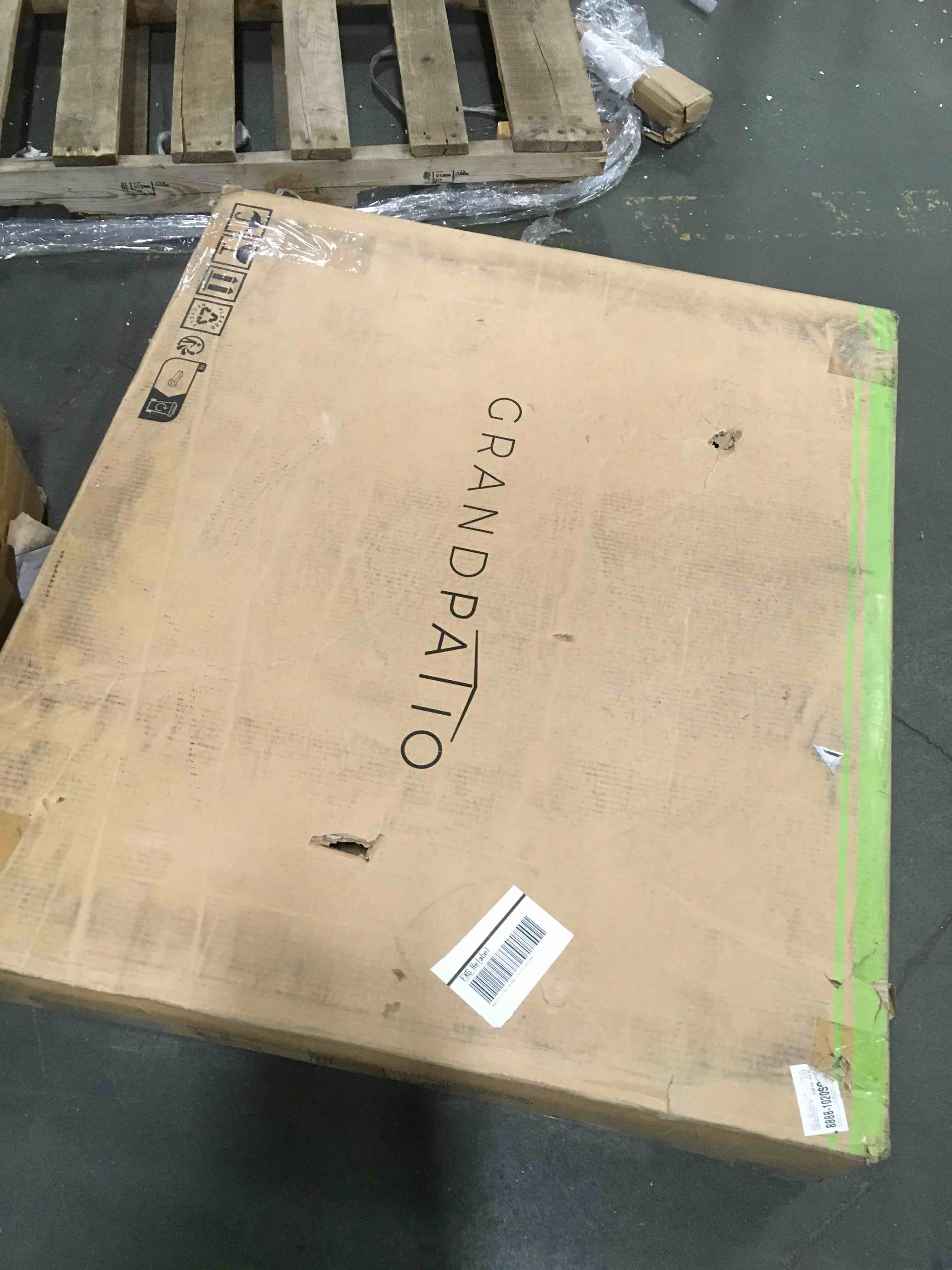 https://s3.amazonaws.com/lotting-images-prod/bidfta/PNK1479592_1736341611539.jpeg