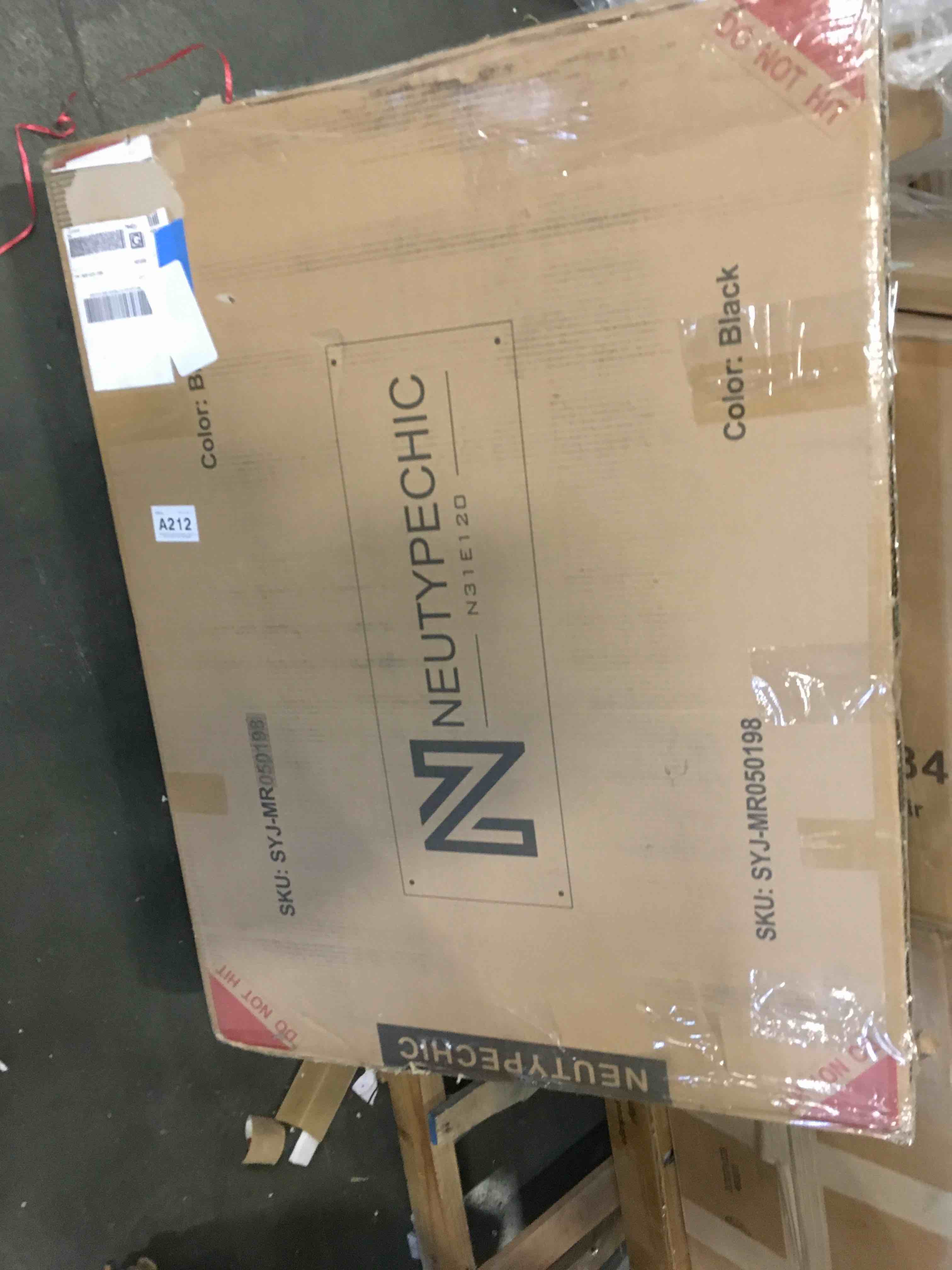 https://s3.amazonaws.com/lotting-images-prod/bidfta/PNK1479707_1736432282394.jpeg