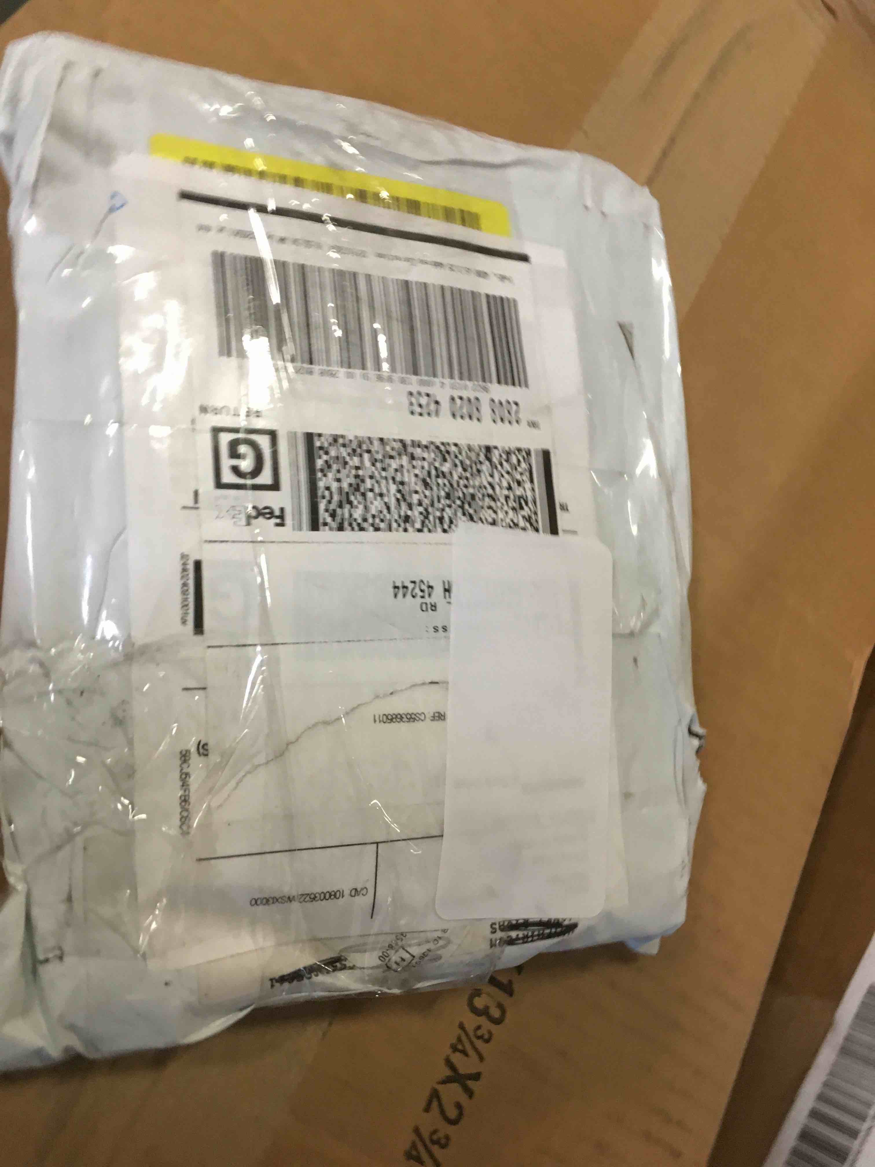 https://s3.amazonaws.com/lotting-images-prod/bidfta/PNK1479711_1736437903493.jpeg