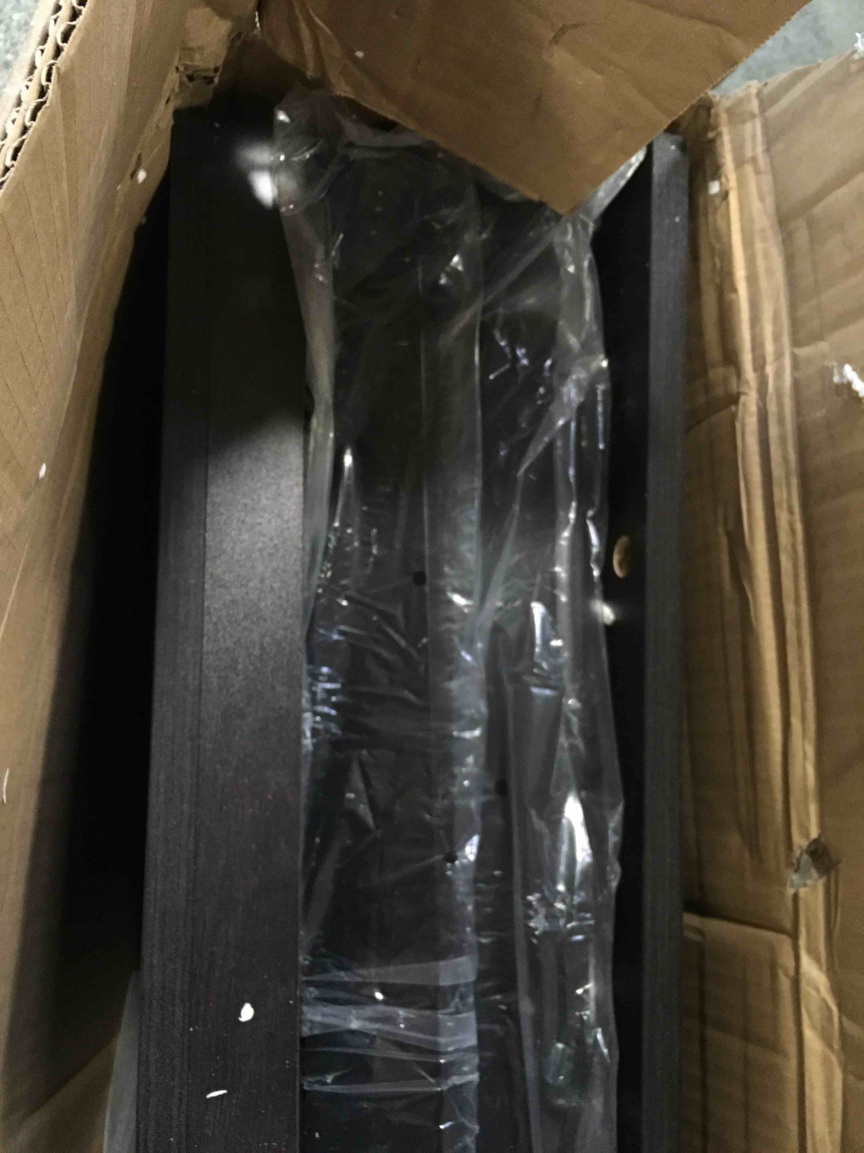 https://s3.amazonaws.com/lotting-images-prod/bidfta/PNK1479720_1736433724775.jpeg