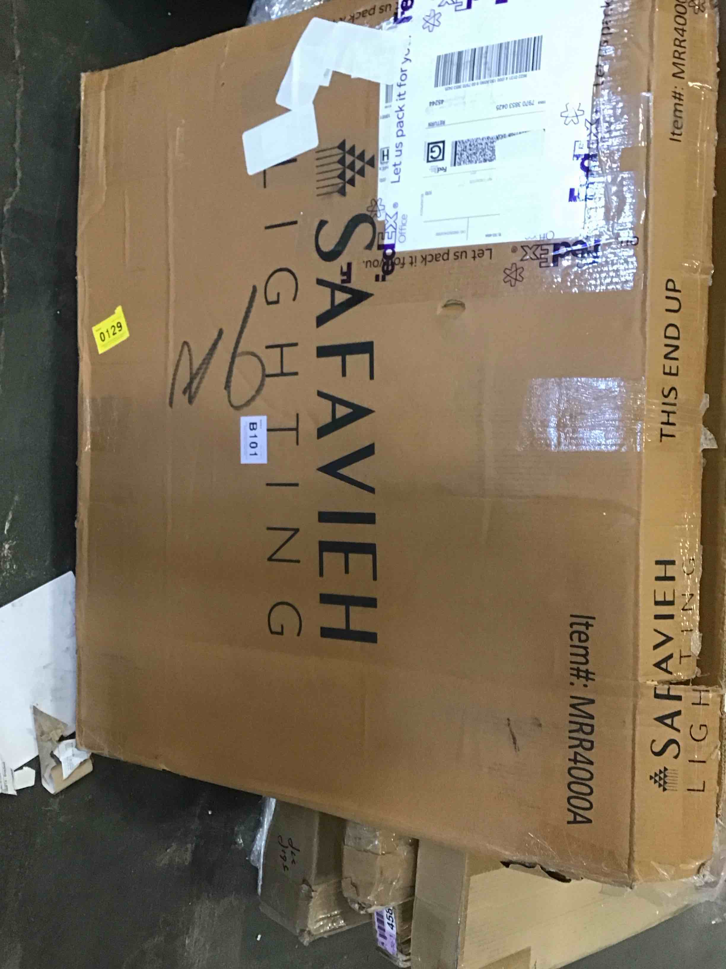 https://s3.amazonaws.com/lotting-images-prod/bidfta/PNK1479771_1736453005595.jpeg