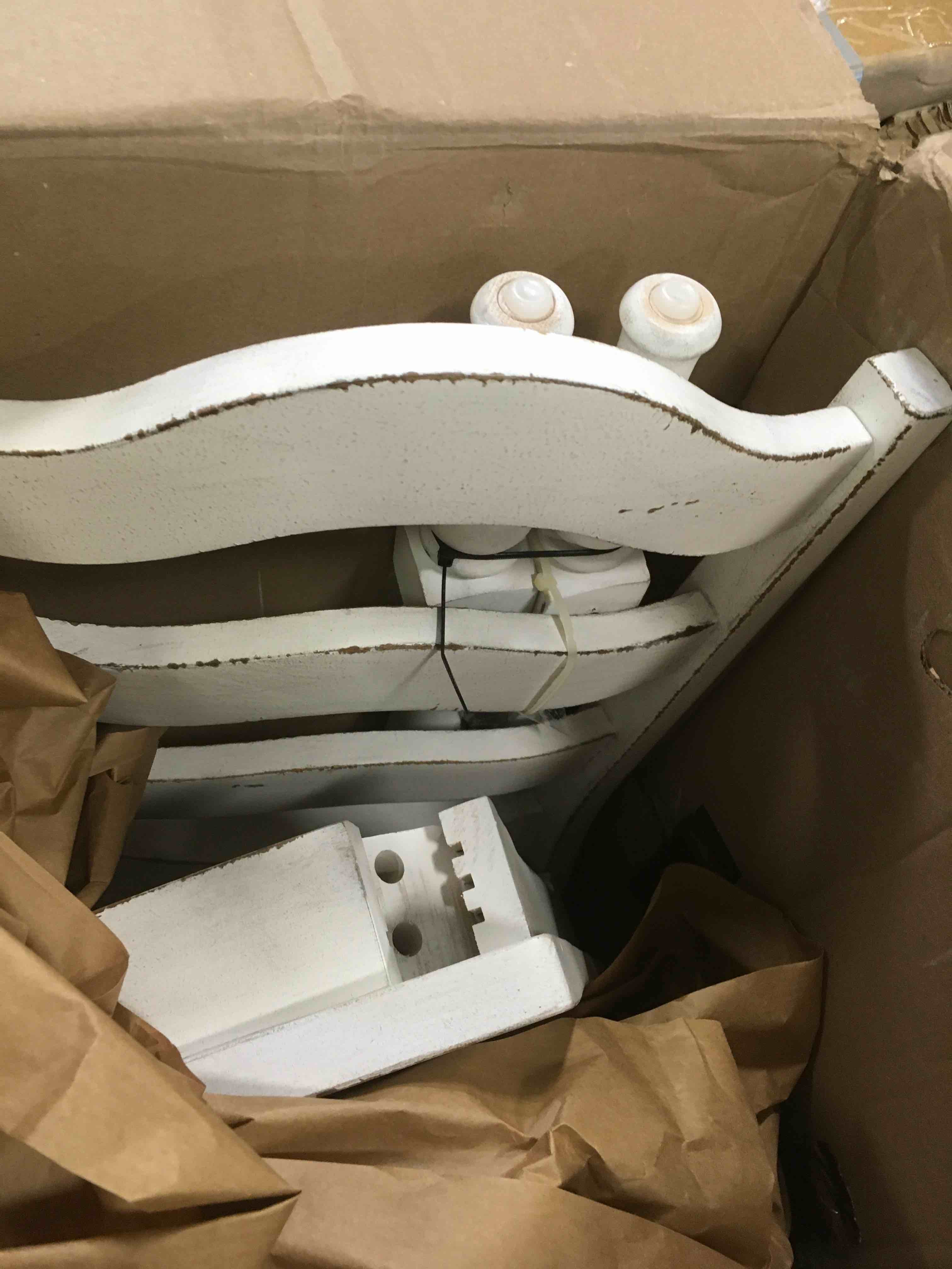 https://s3.amazonaws.com/lotting-images-prod/bidfta/PNK1479991_1736786929216.jpeg