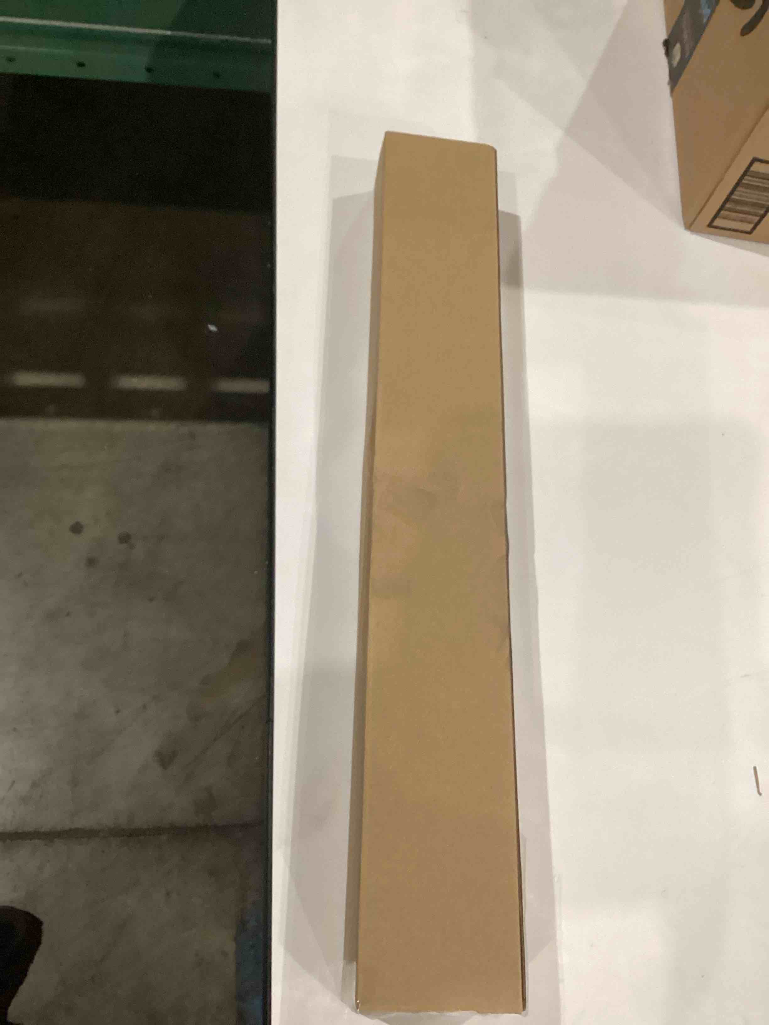 https://s3.amazonaws.com/lotting-images-prod/bidfta/PNK1495006_1760791459665.jpeg