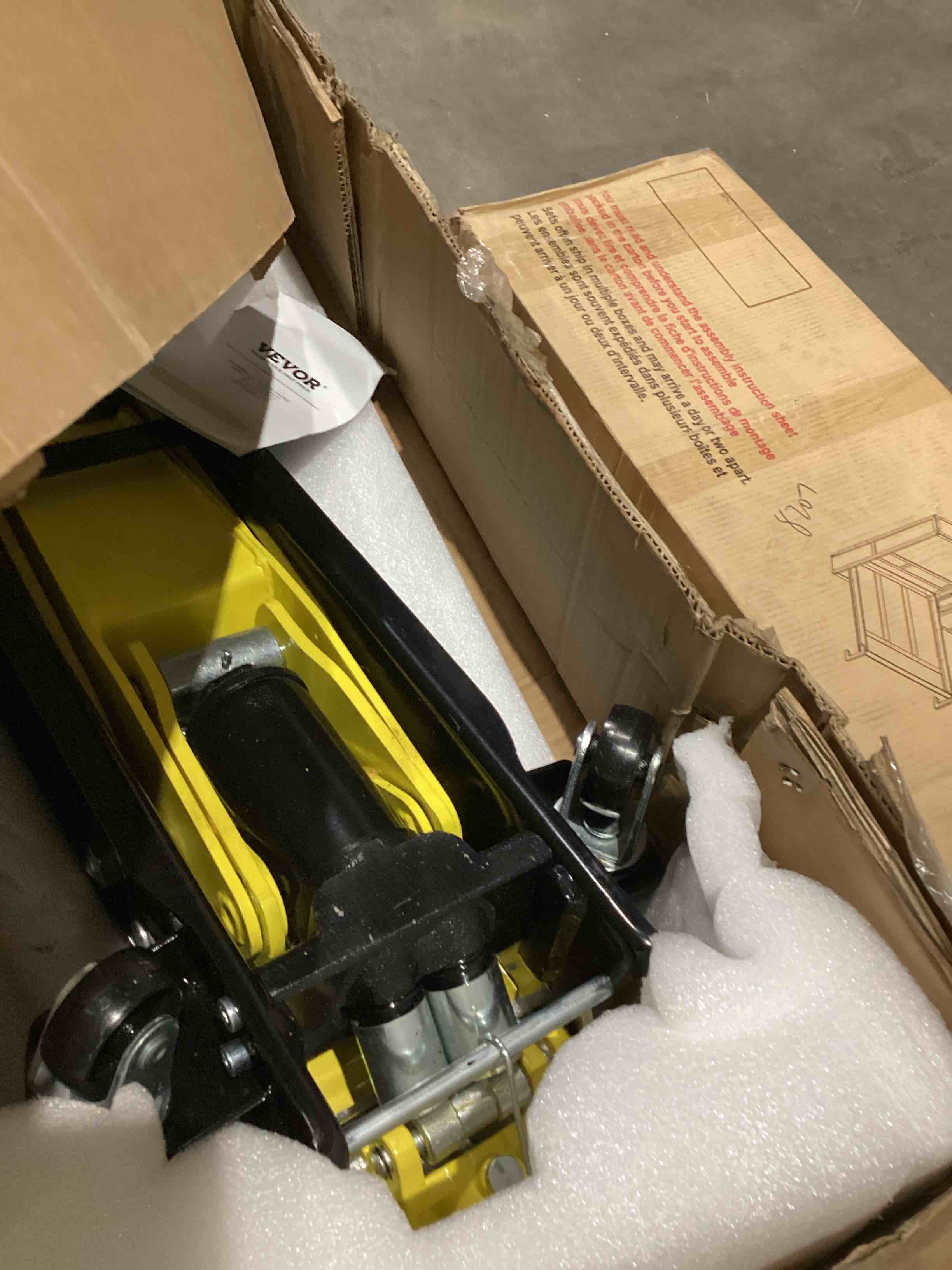https://s3.amazonaws.com/lotting-images-prod/bidfta/PNK1495103_1760806700838.jpeg