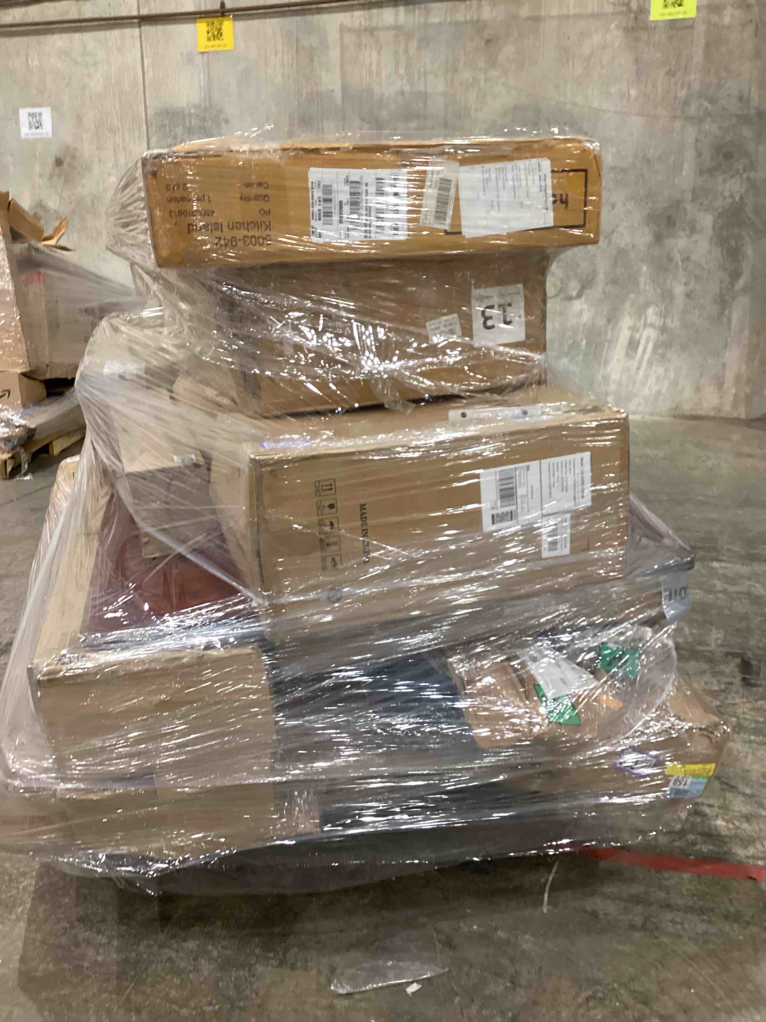 https://s3.amazonaws.com/lotting-images-prod/bidfta/PNK1498011_1757535348289.jpeg