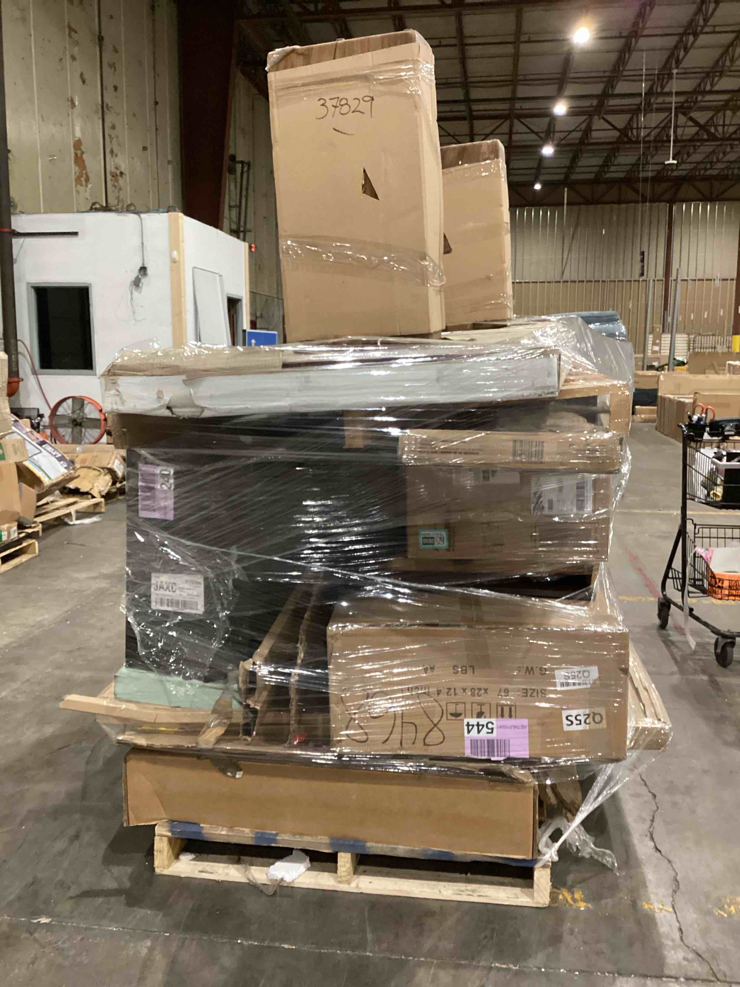 1 SKID PALLET MULTIPLE ITEMS AS IS OR GOOD CONDITION 