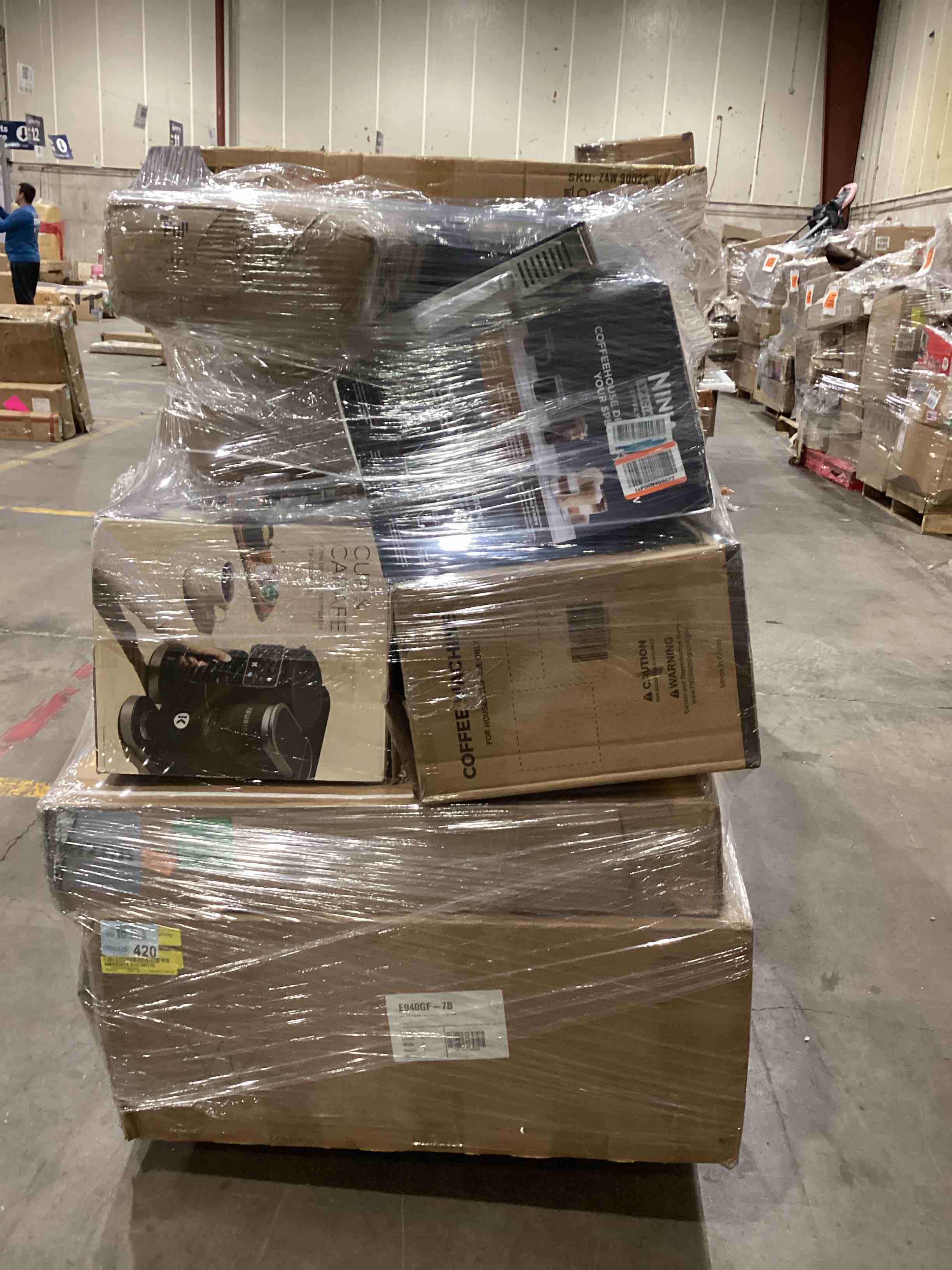 https://s3.amazonaws.com/lotting-images-prod/bidfta/PNK1498110_1758726424101.jpeg