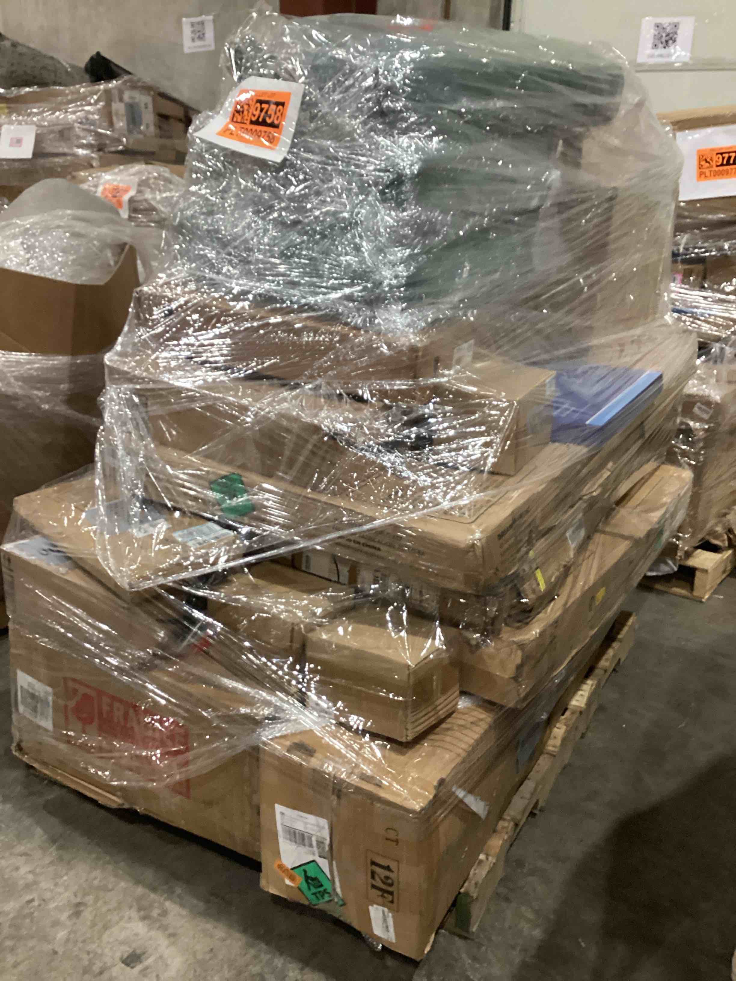 https://s3.amazonaws.com/lotting-images-prod/bidfta/PNK1498359_1761059086405.jpeg