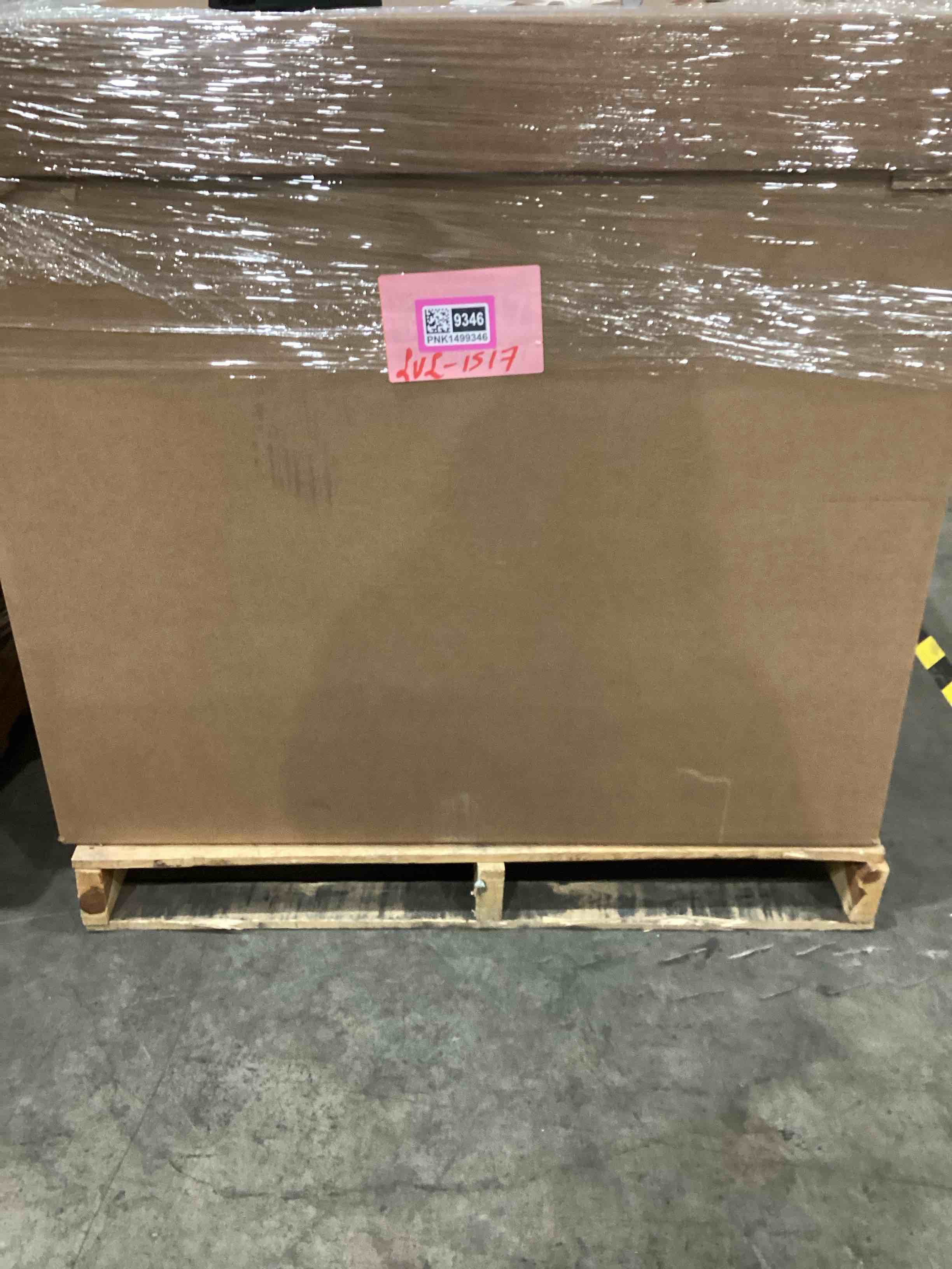 1 skid pallet multiple items as is or good condition 