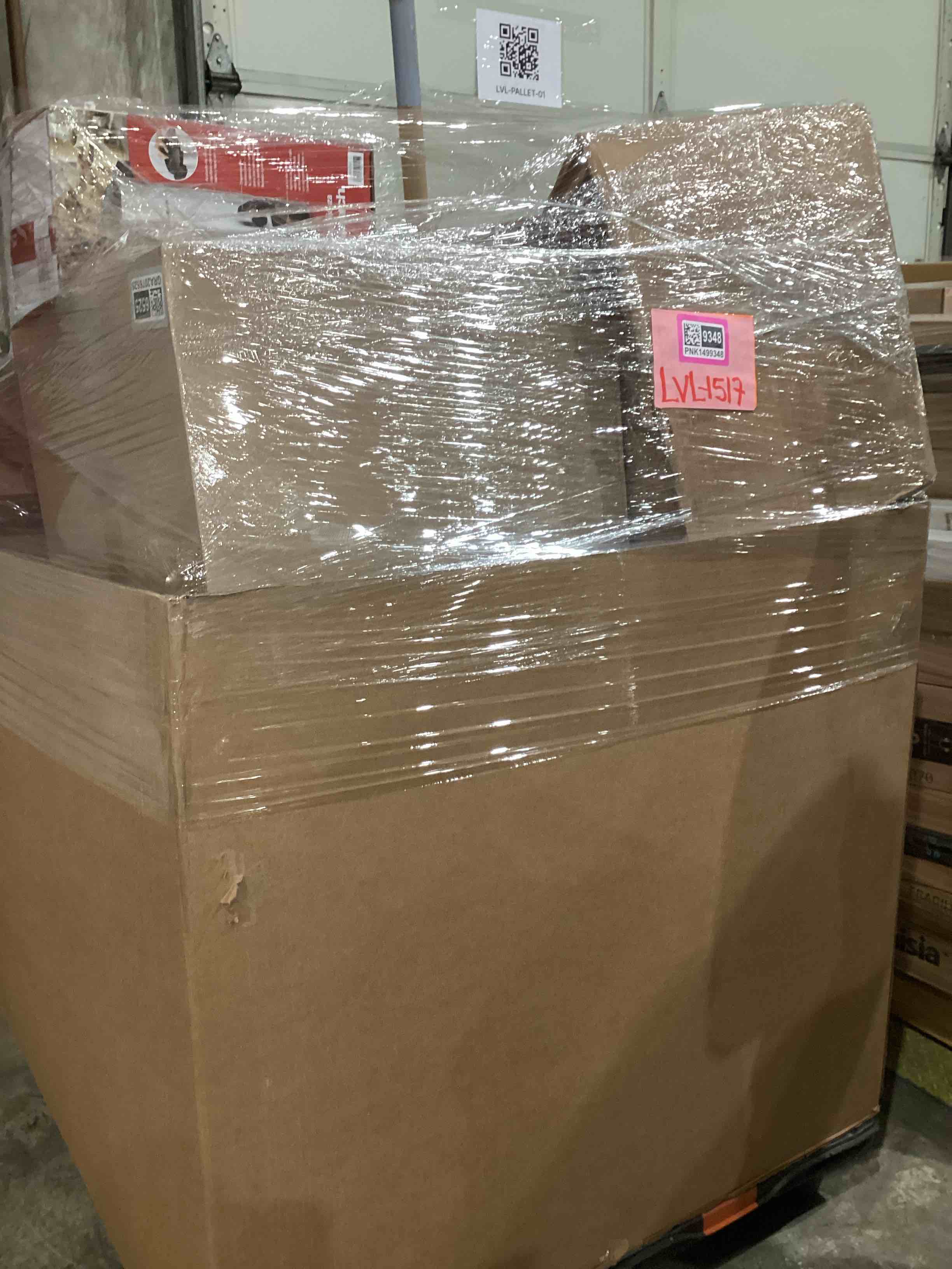 1 skid pallet multiple items as is or good condition 