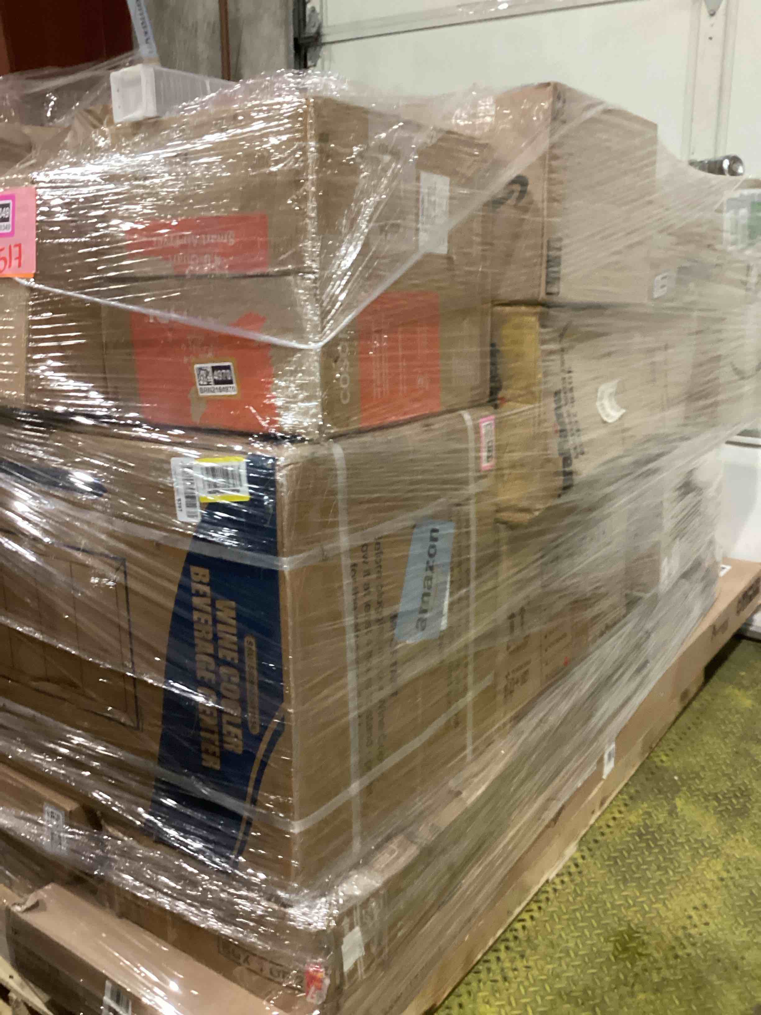 1 skid pallet multiple items as is or good condition 