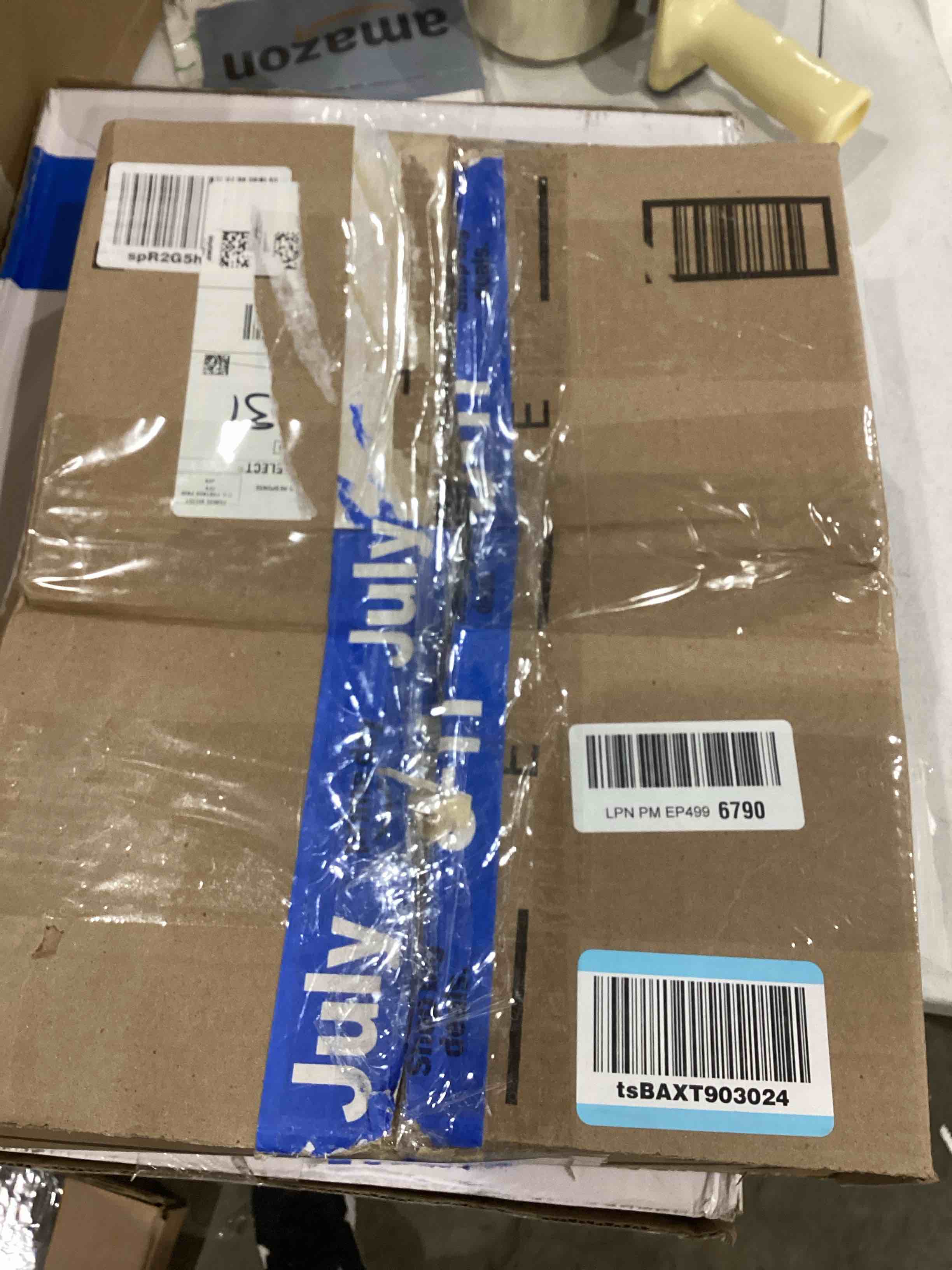 https://s3.amazonaws.com/lotting-images-prod/bidfta/PNK1501006_1756494516629.jpeg