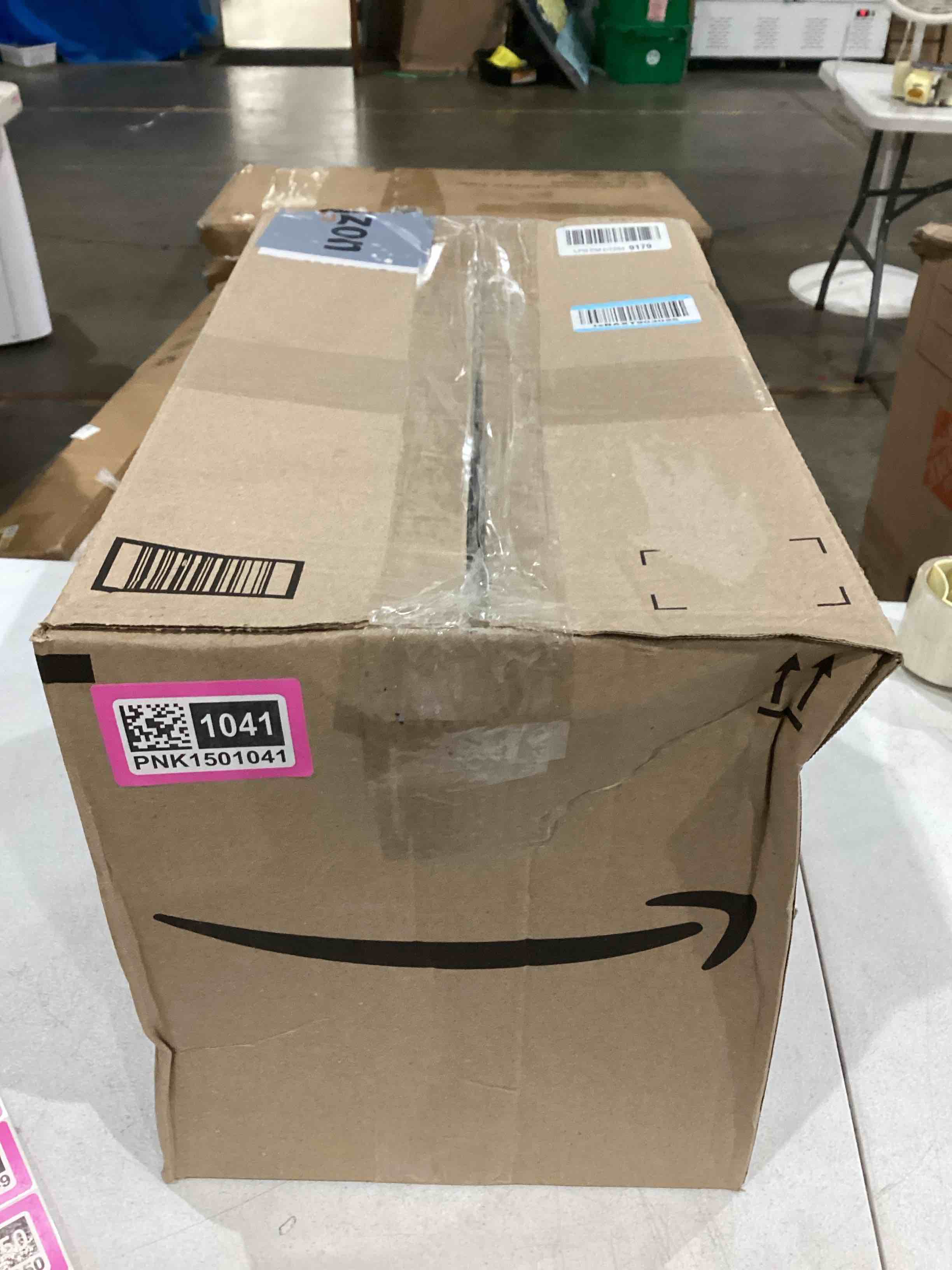 https://s3.amazonaws.com/lotting-images-prod/bidfta/PNK1501041_1756813967499.jpeg