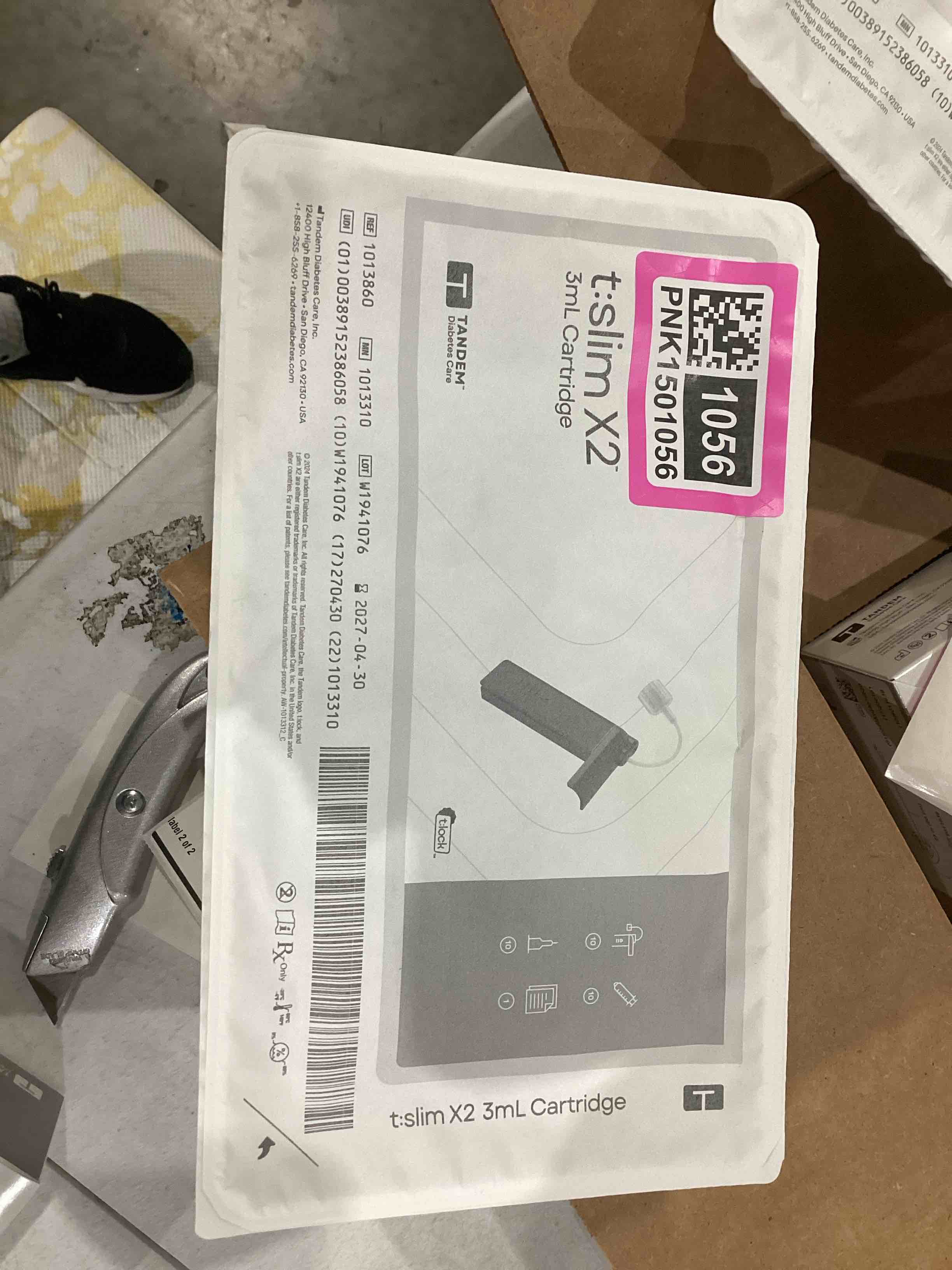 https://s3.amazonaws.com/lotting-images-prod/bidfta/PNK1501056_1756817531830.jpeg