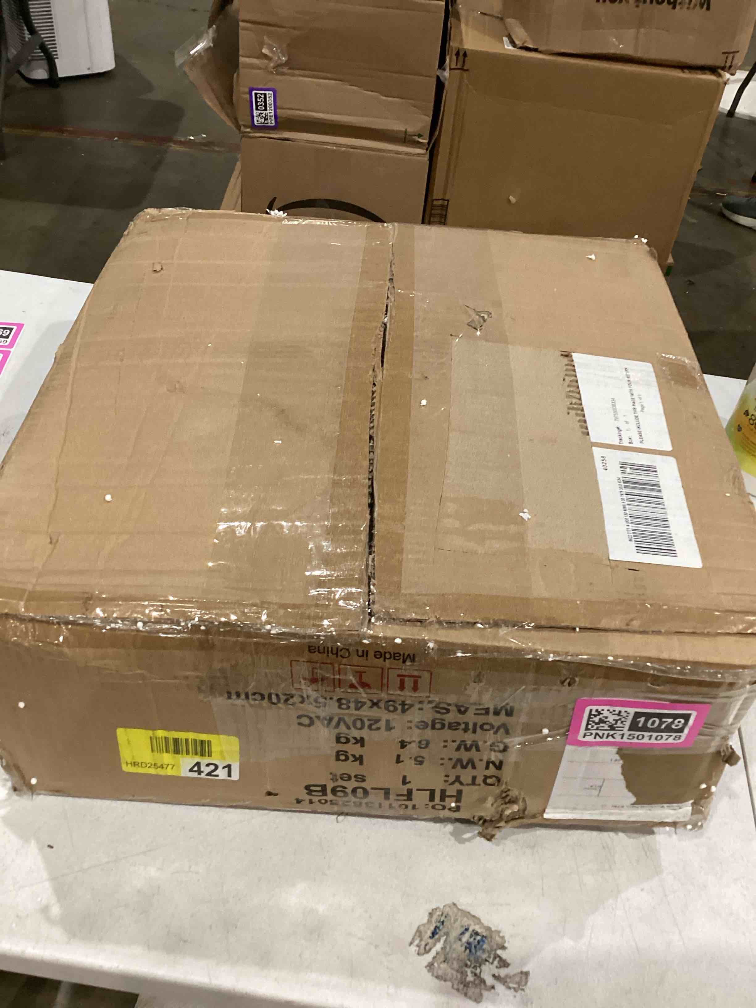 https://s3.amazonaws.com/lotting-images-prod/bidfta/PNK1501078_1756840213993.jpeg