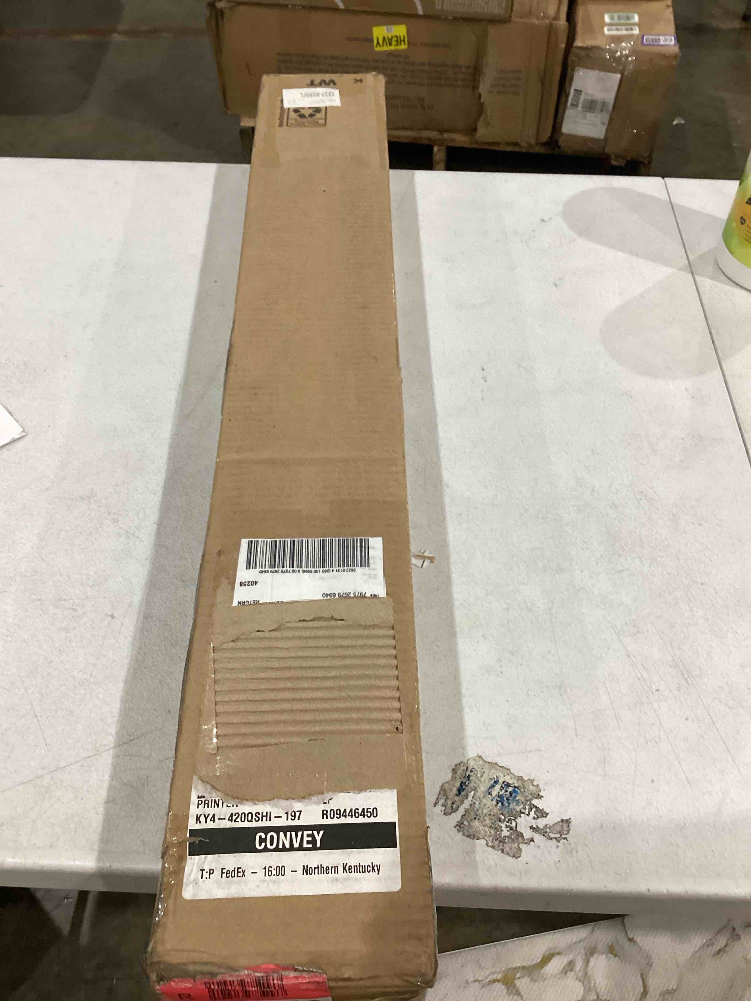 https://s3.amazonaws.com/lotting-images-prod/bidfta/PNK1501085_1756835178471.jpeg