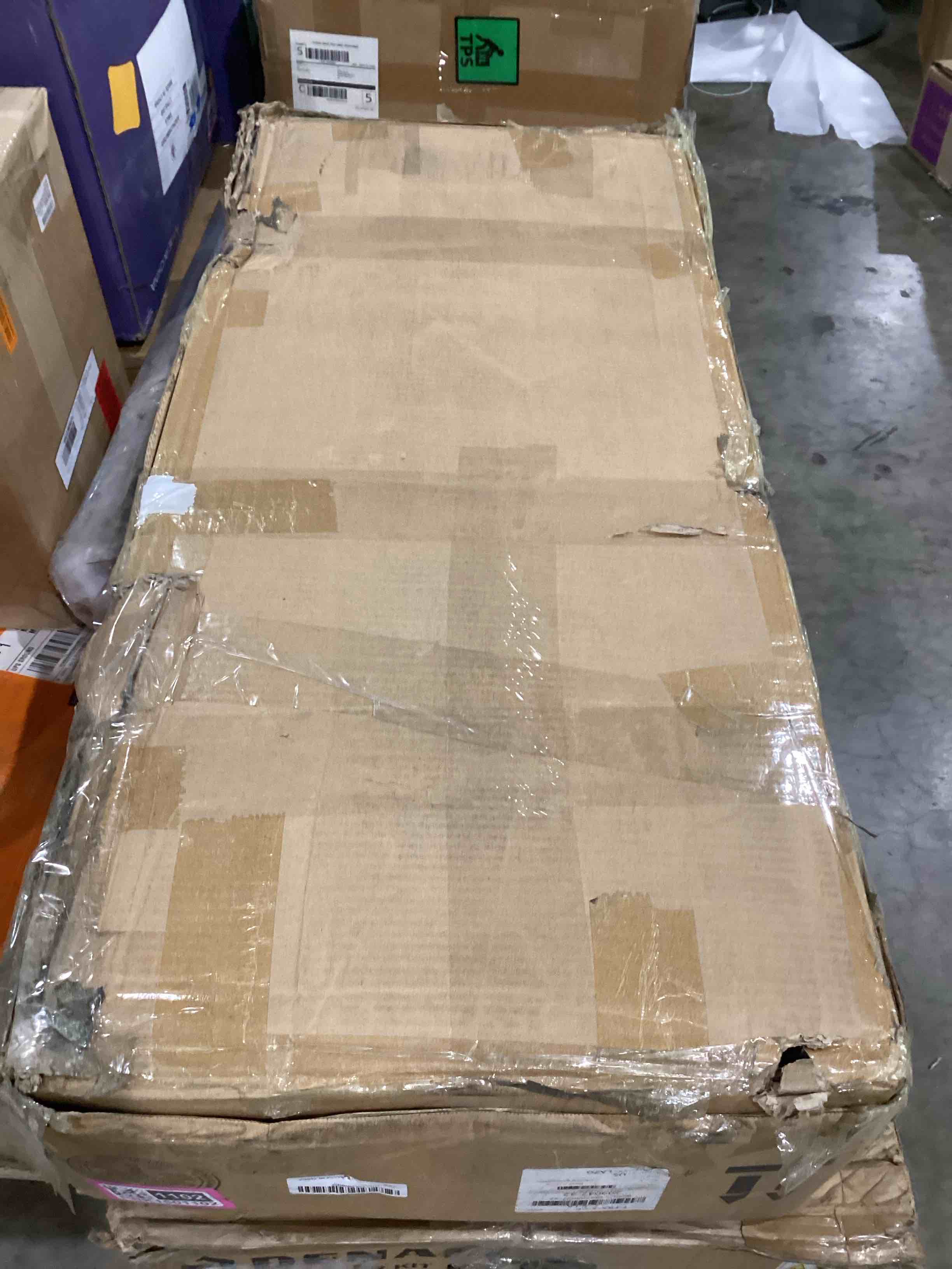 https://s3.amazonaws.com/lotting-images-prod/bidfta/PNK1501102_1756905960291.jpeg