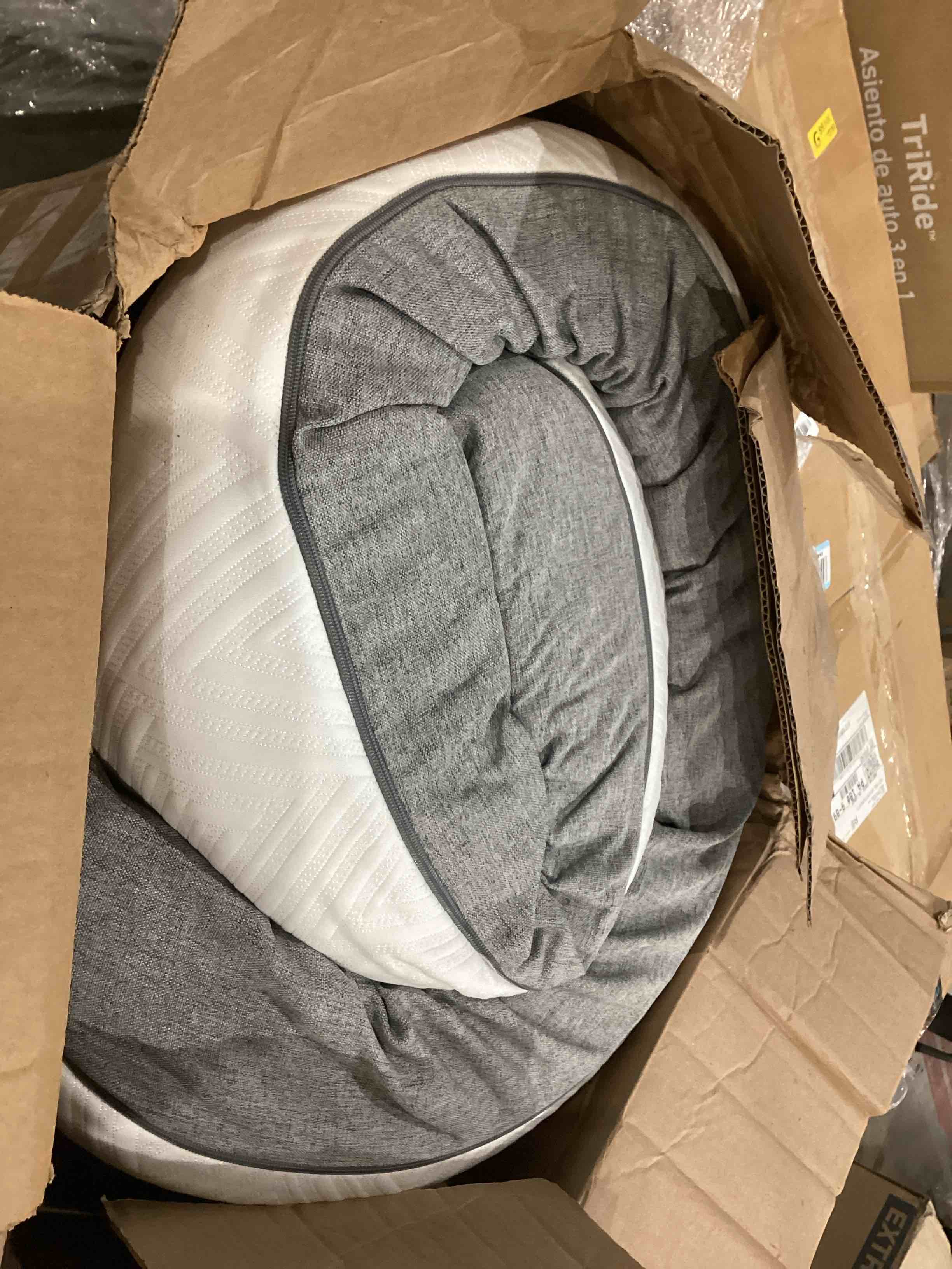 https://s3.amazonaws.com/lotting-images-prod/bidfta/PNK1501190_1757418350719.jpeg