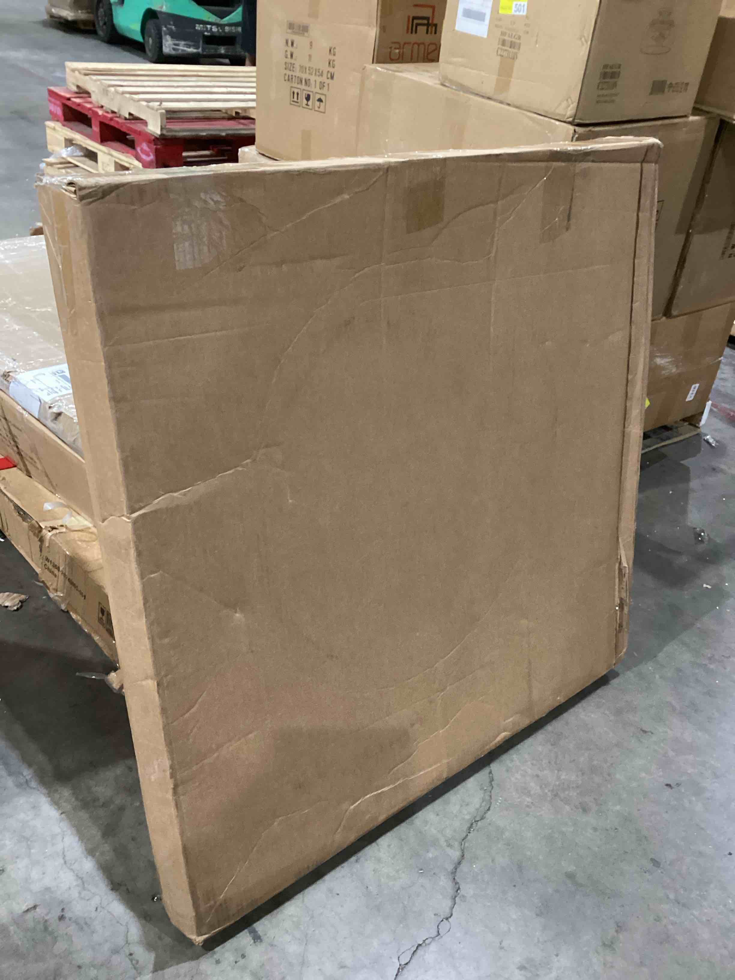 https://s3.amazonaws.com/lotting-images-prod/bidfta/PNK1501213_1757340253321.jpeg