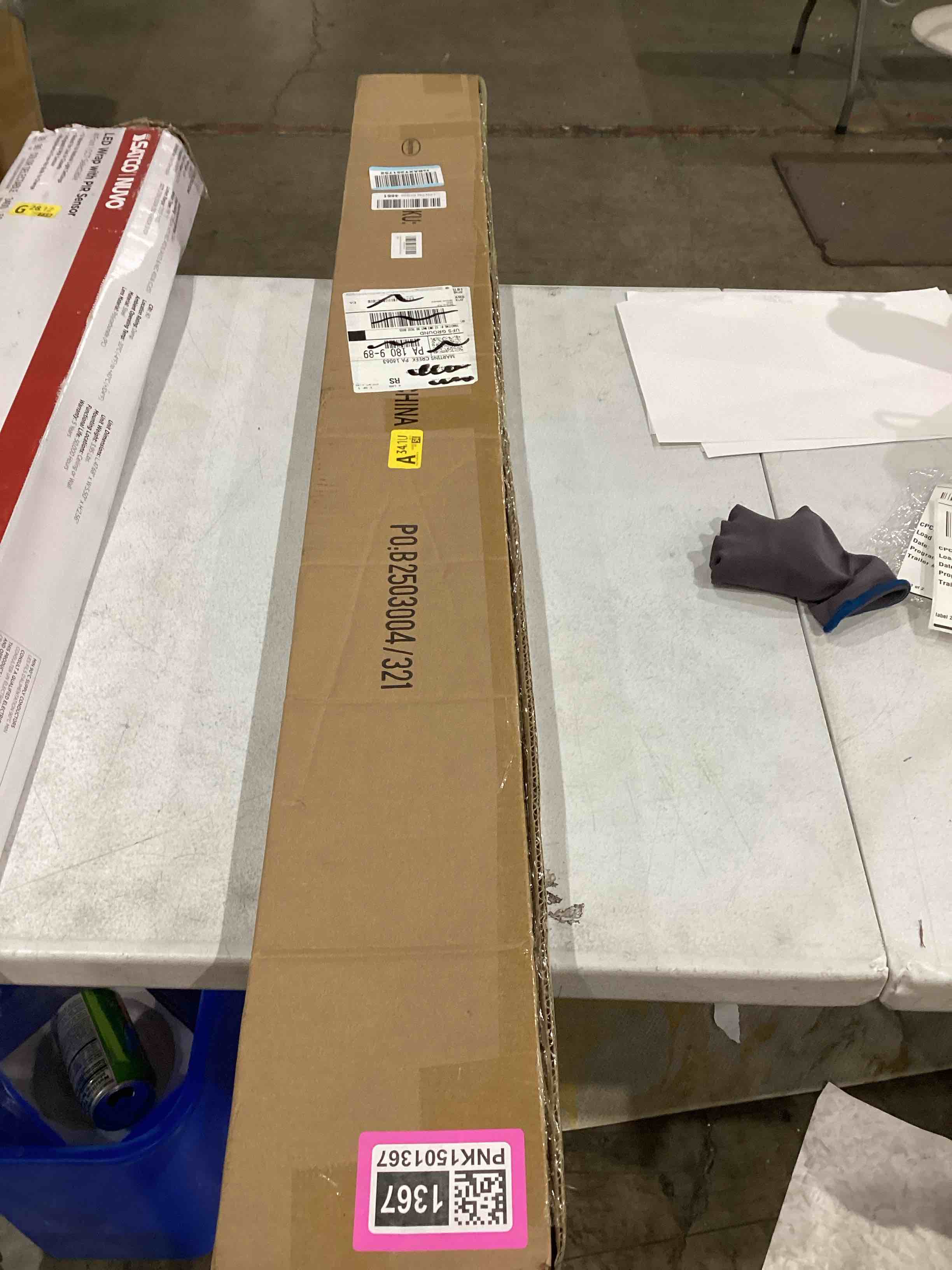 https://s3.amazonaws.com/lotting-images-prod/bidfta/PNK1501367_1757524105724.jpeg