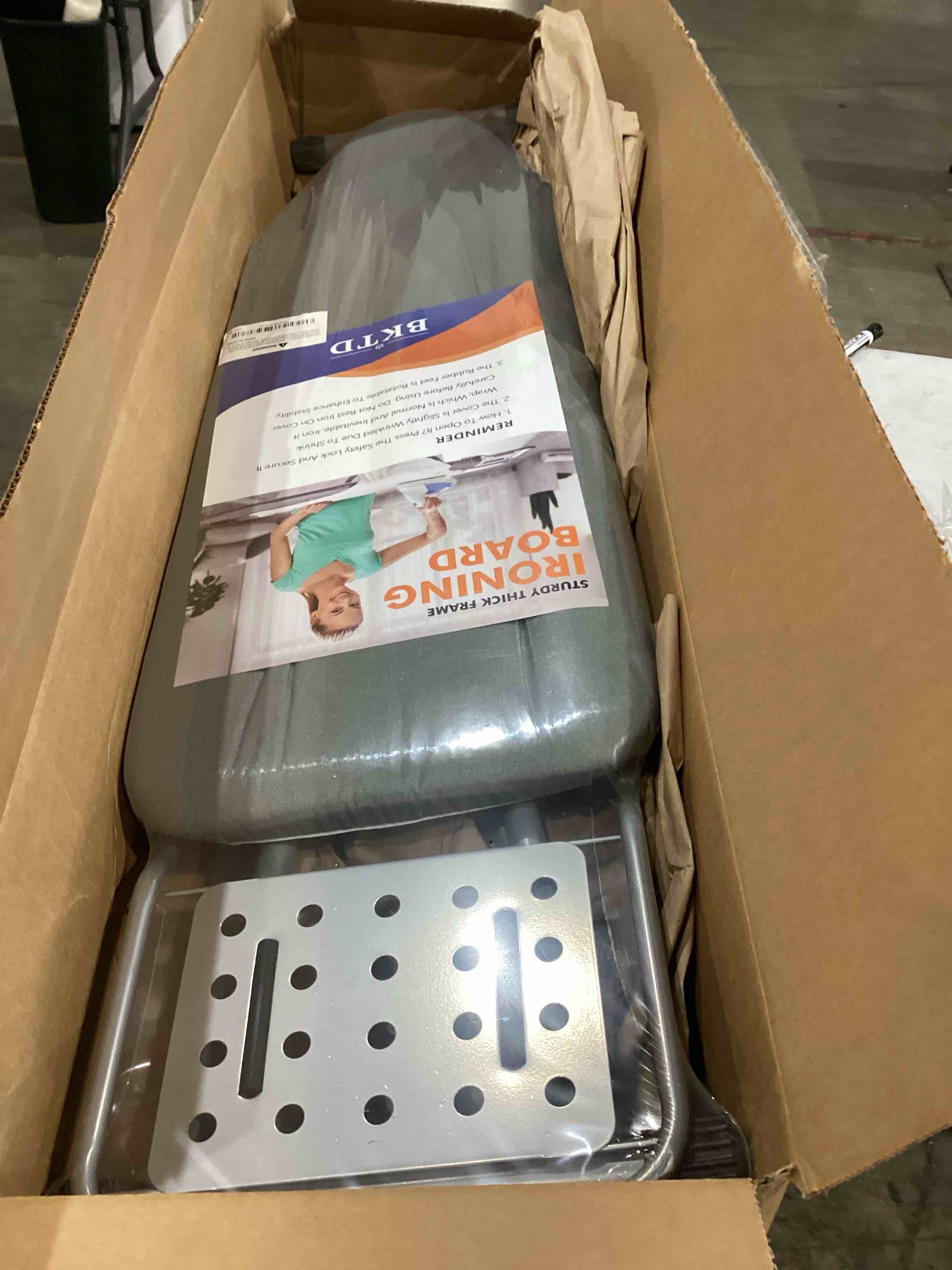https://s3.amazonaws.com/lotting-images-prod/bidfta/PNK1501375_1757528878620.jpeg