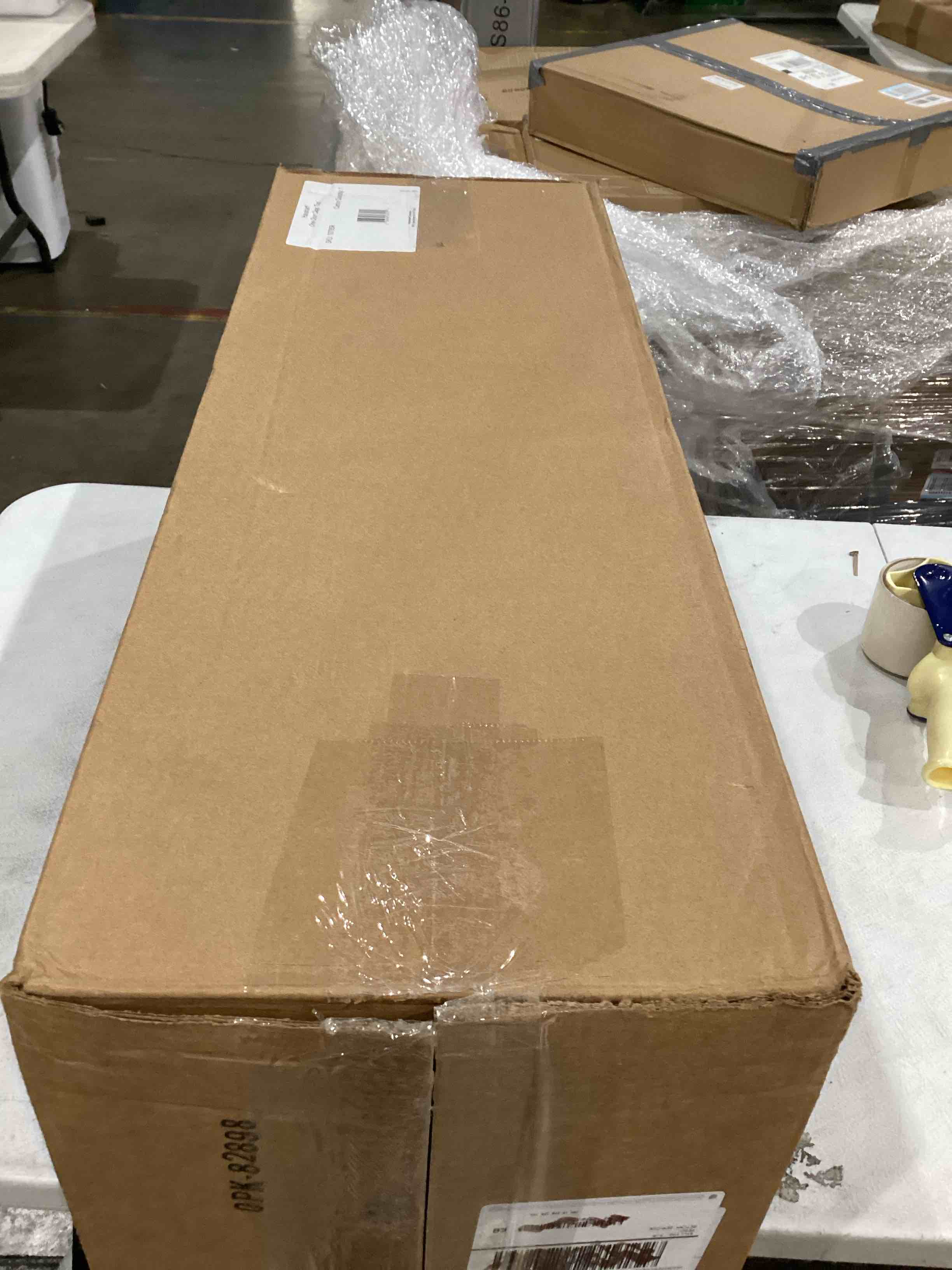 https://s3.amazonaws.com/lotting-images-prod/bidfta/PNK1501385_1757598127380.jpeg