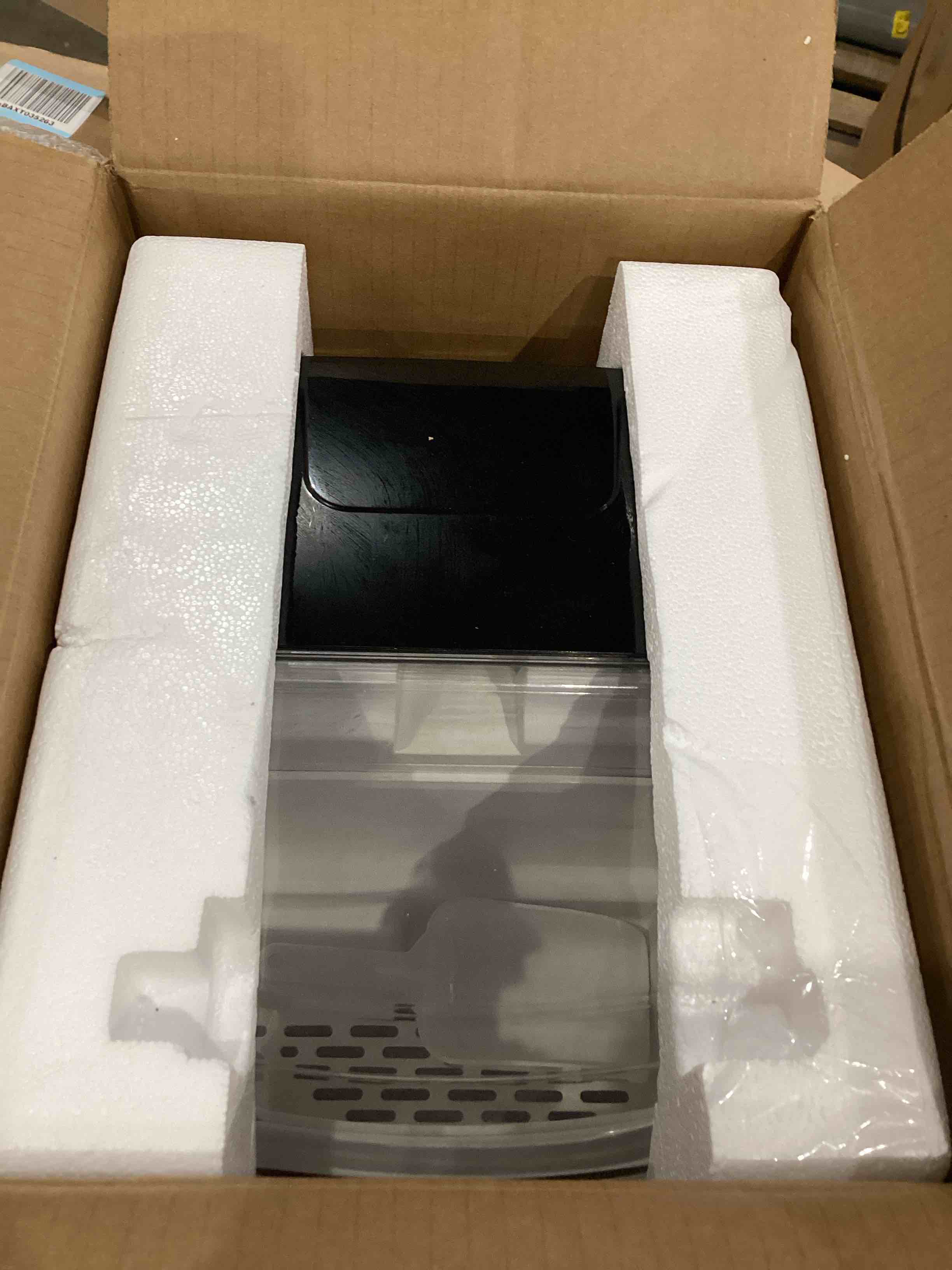 https://s3.amazonaws.com/lotting-images-prod/bidfta/PNK1501423_1757605302071.jpeg