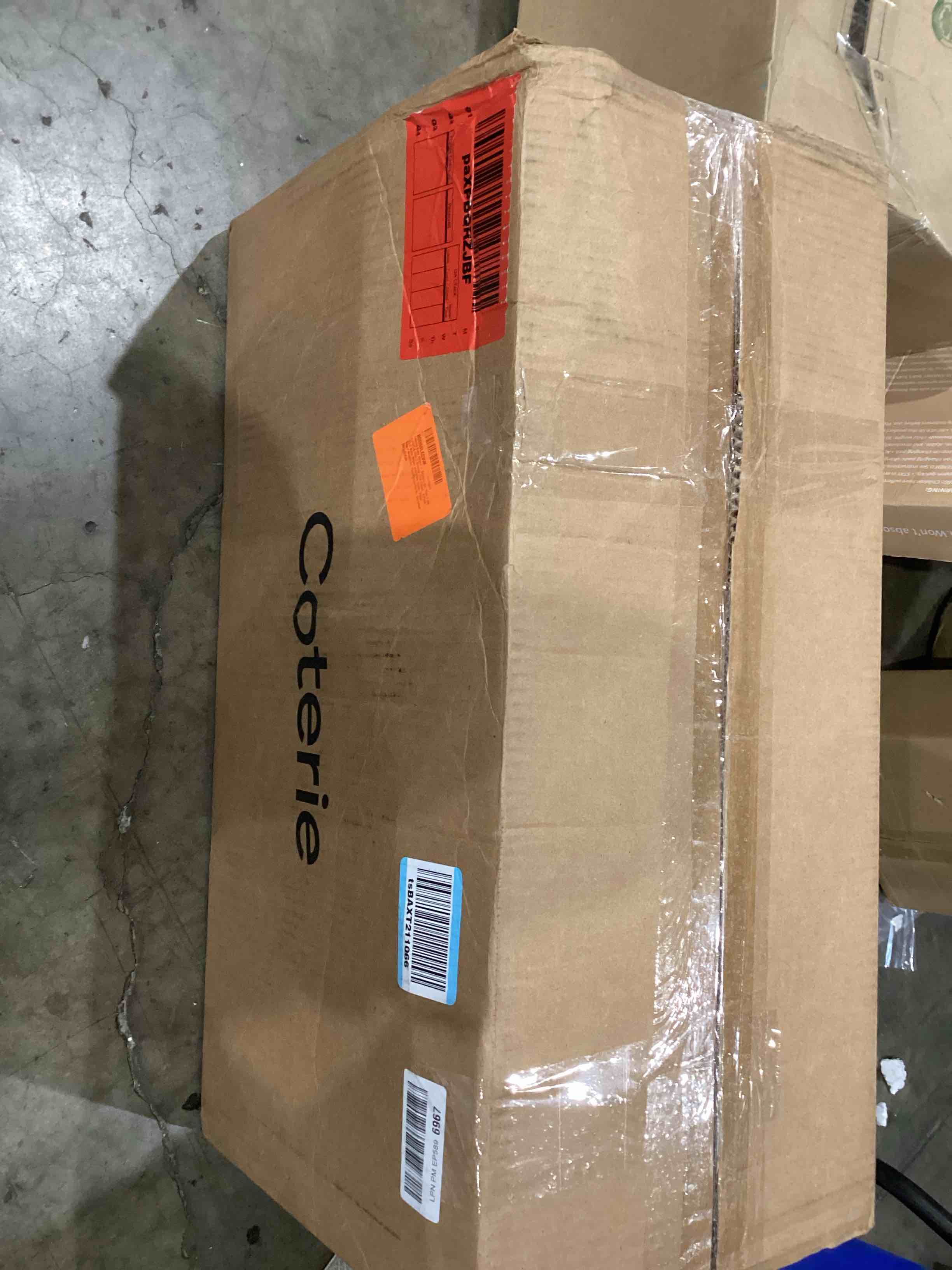 https://s3.amazonaws.com/lotting-images-prod/bidfta/PNK1501455_1757618194401.jpeg