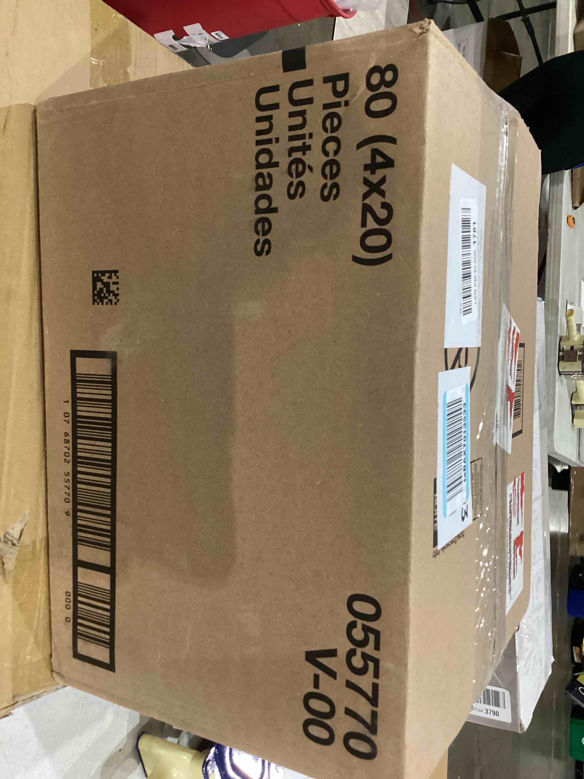 https://s3.amazonaws.com/lotting-images-prod/bidfta/PNK1501616_1757945093496.jpeg