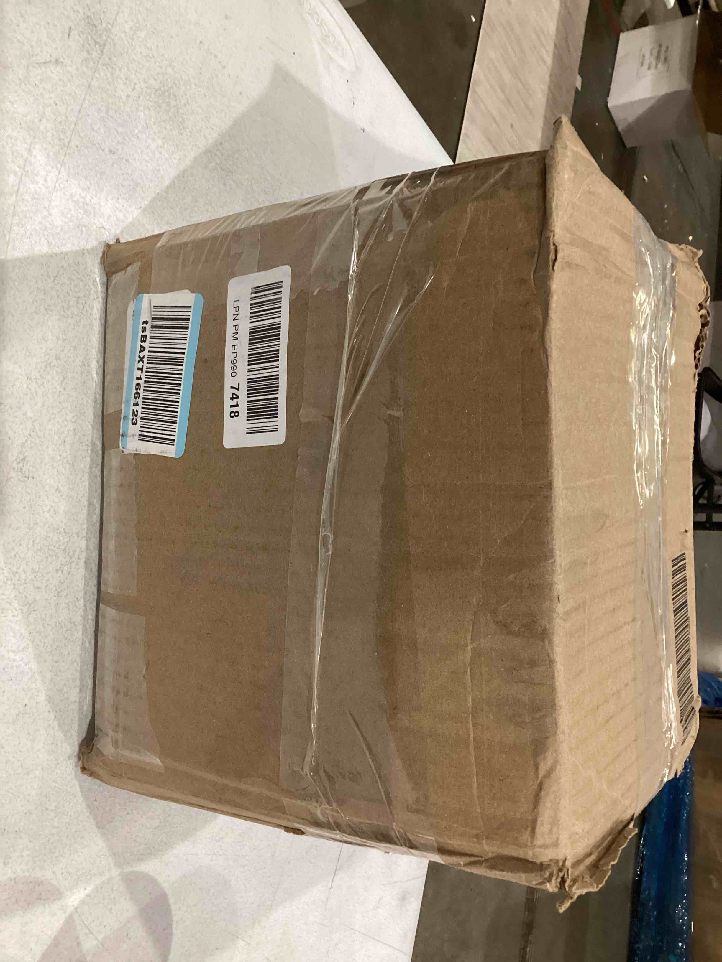 https://s3.amazonaws.com/lotting-images-prod/bidfta/PNK1501640_1757951216419.jpeg