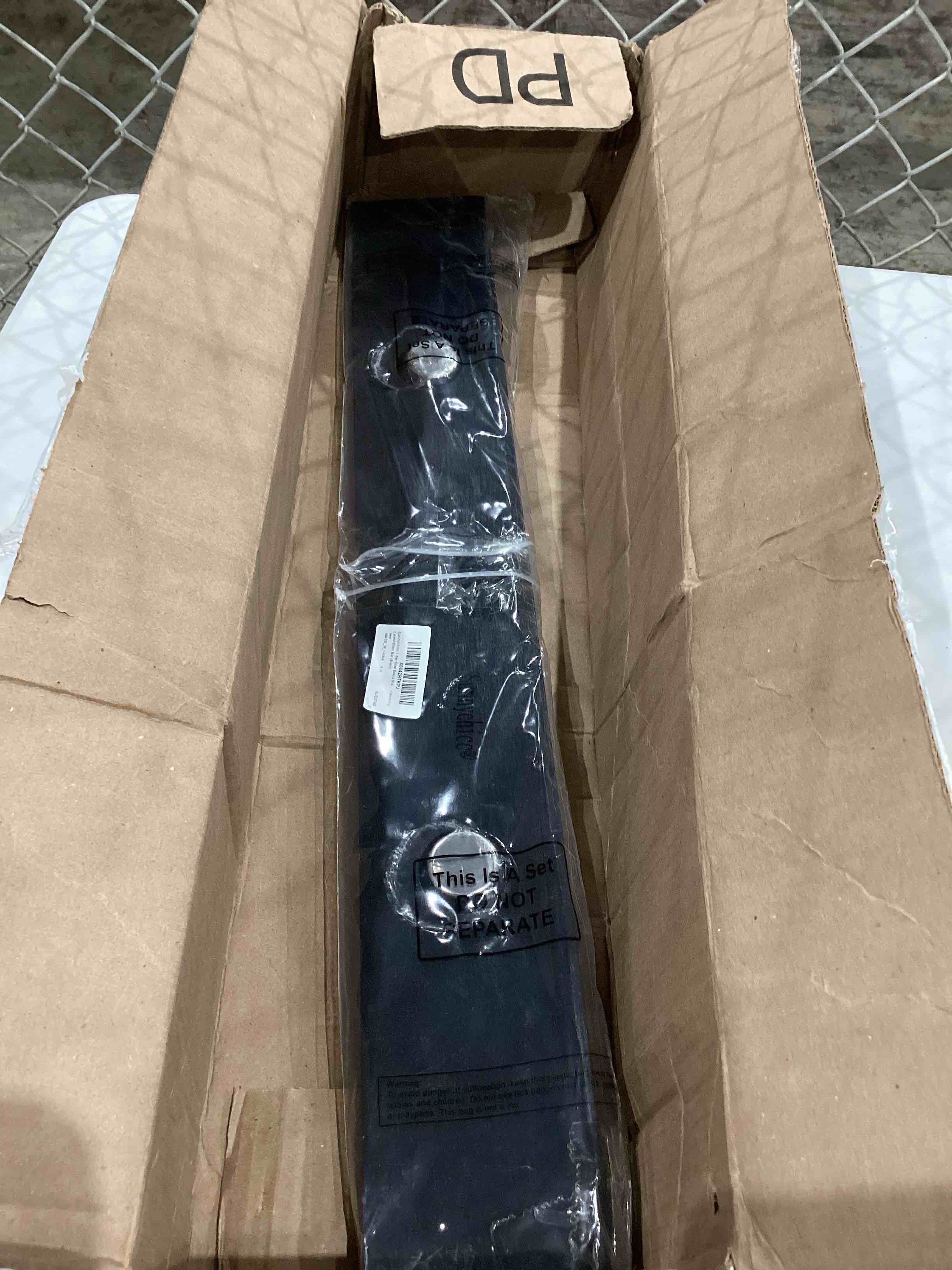 https://s3.amazonaws.com/lotting-images-prod/bidfta/PNK1501816_1758209107718.jpeg