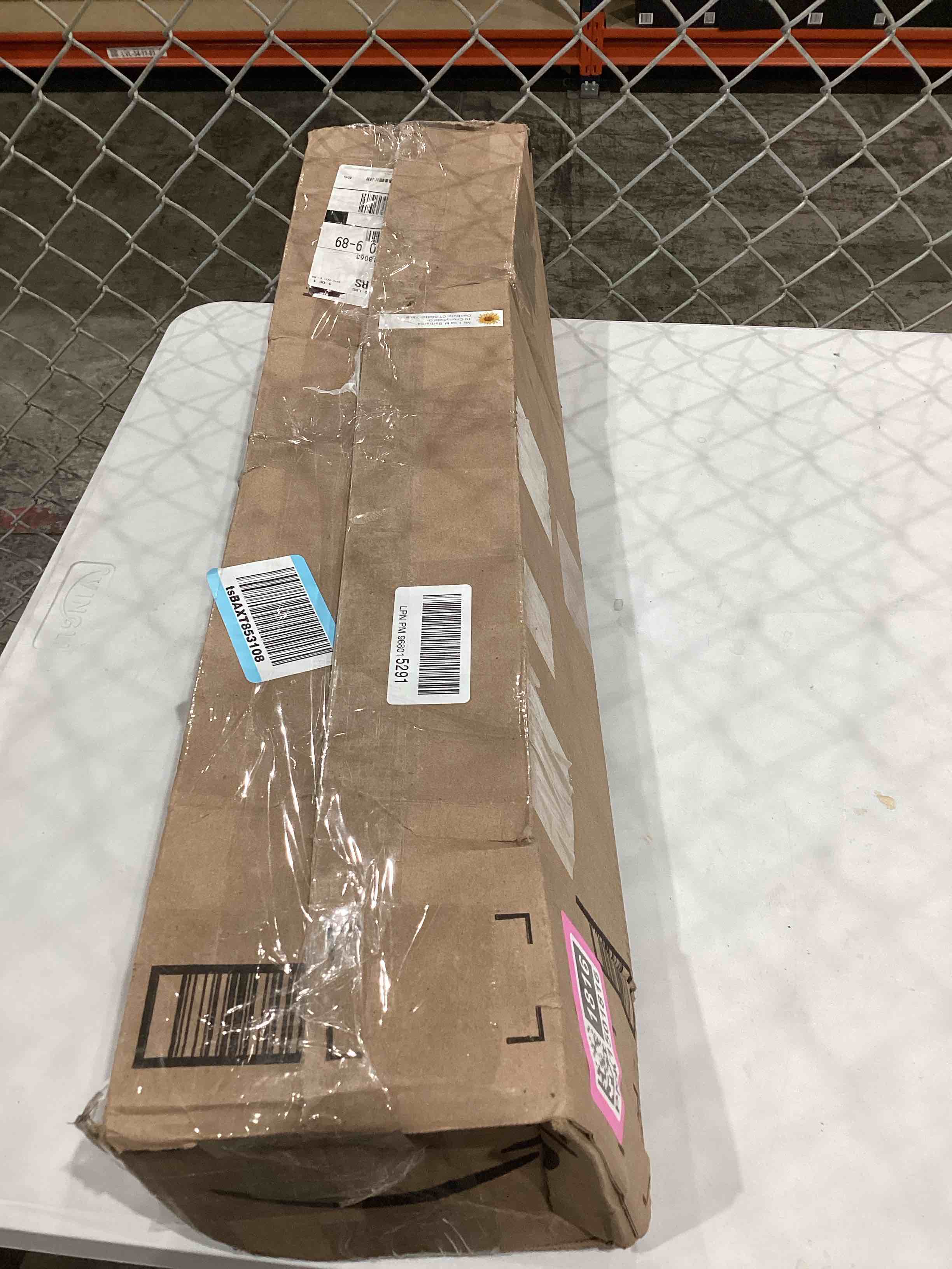 https://s3.amazonaws.com/lotting-images-prod/bidfta/PNK1501816_1758209213269.jpeg