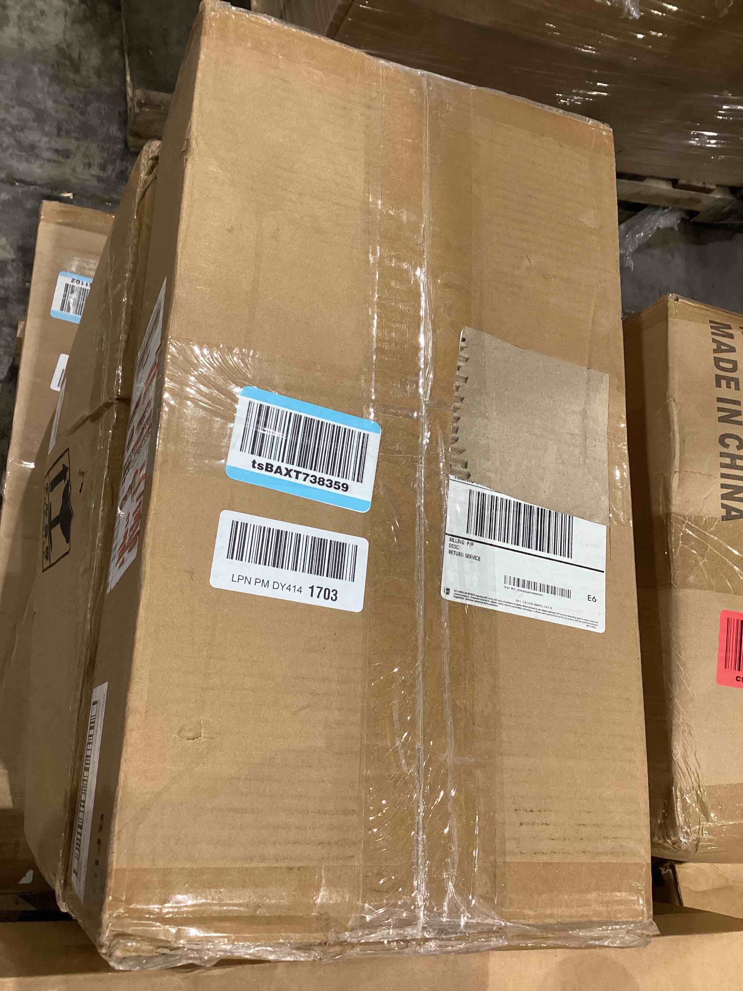 https://s3.amazonaws.com/lotting-images-prod/bidfta/PNK1501863_1758285959750.jpeg