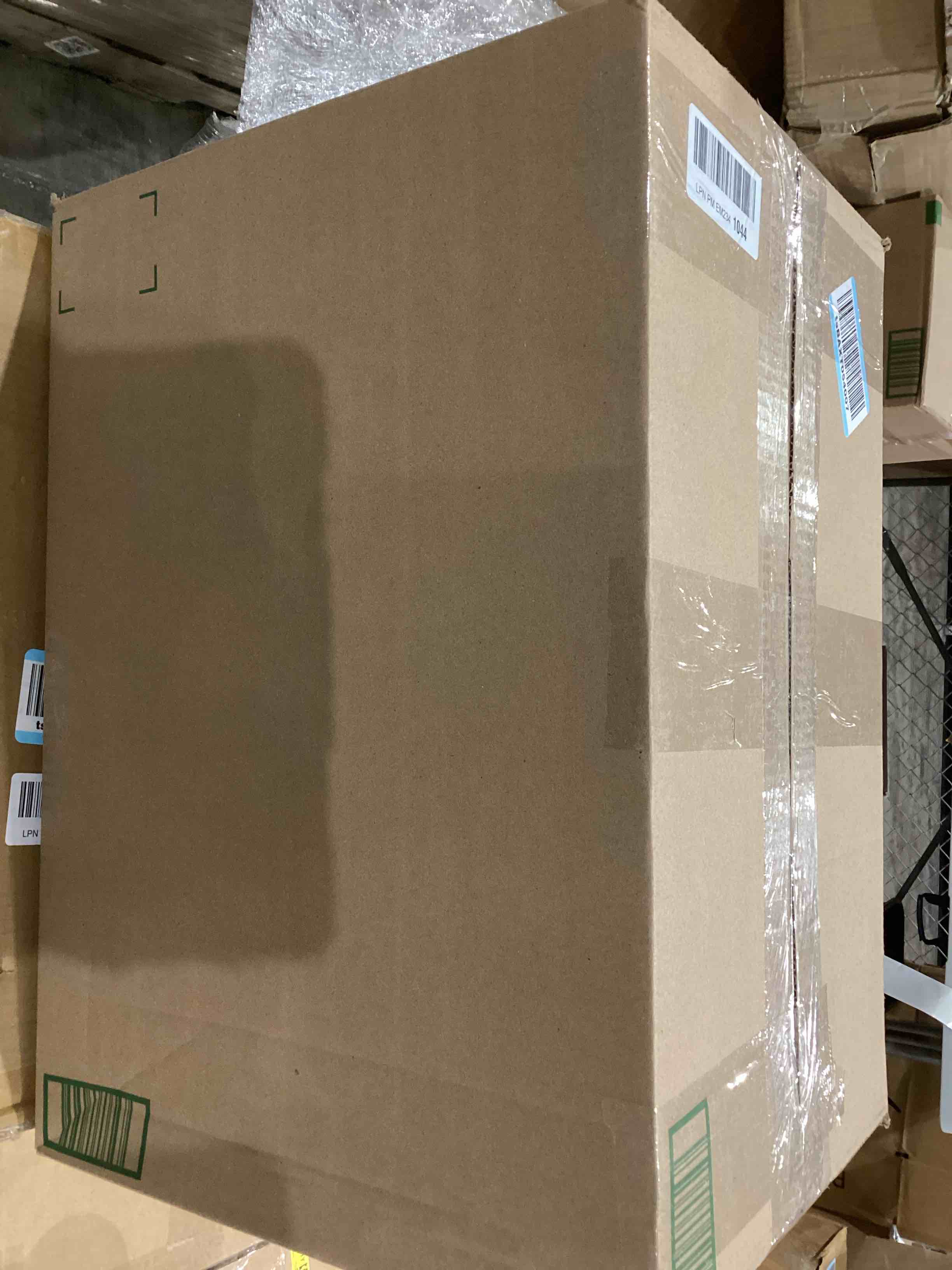 https://s3.amazonaws.com/lotting-images-prod/bidfta/PNK1501864_1758286151517.jpeg