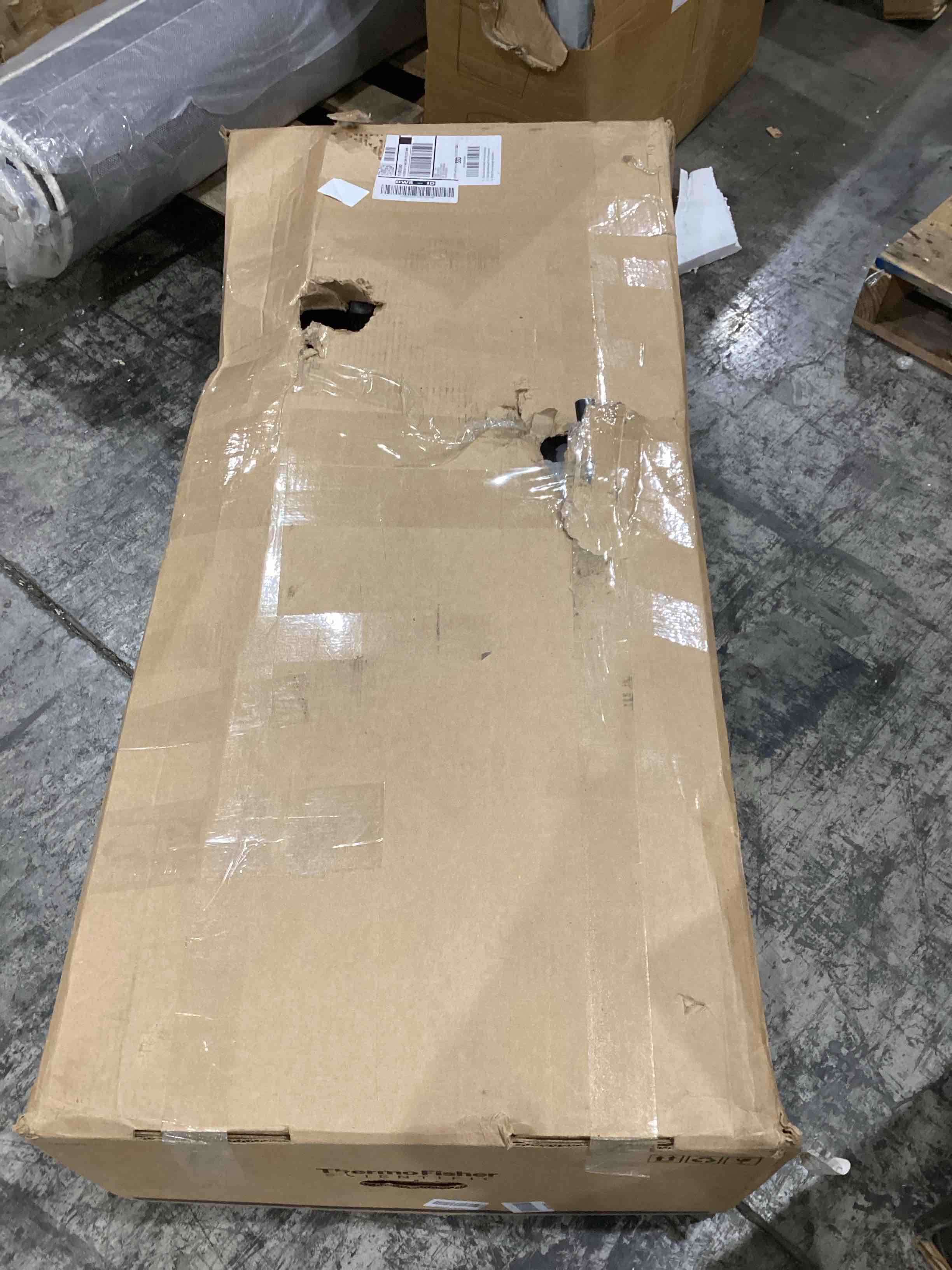 https://s3.amazonaws.com/lotting-images-prod/bidfta/PNK1501993_1758727766908.jpeg