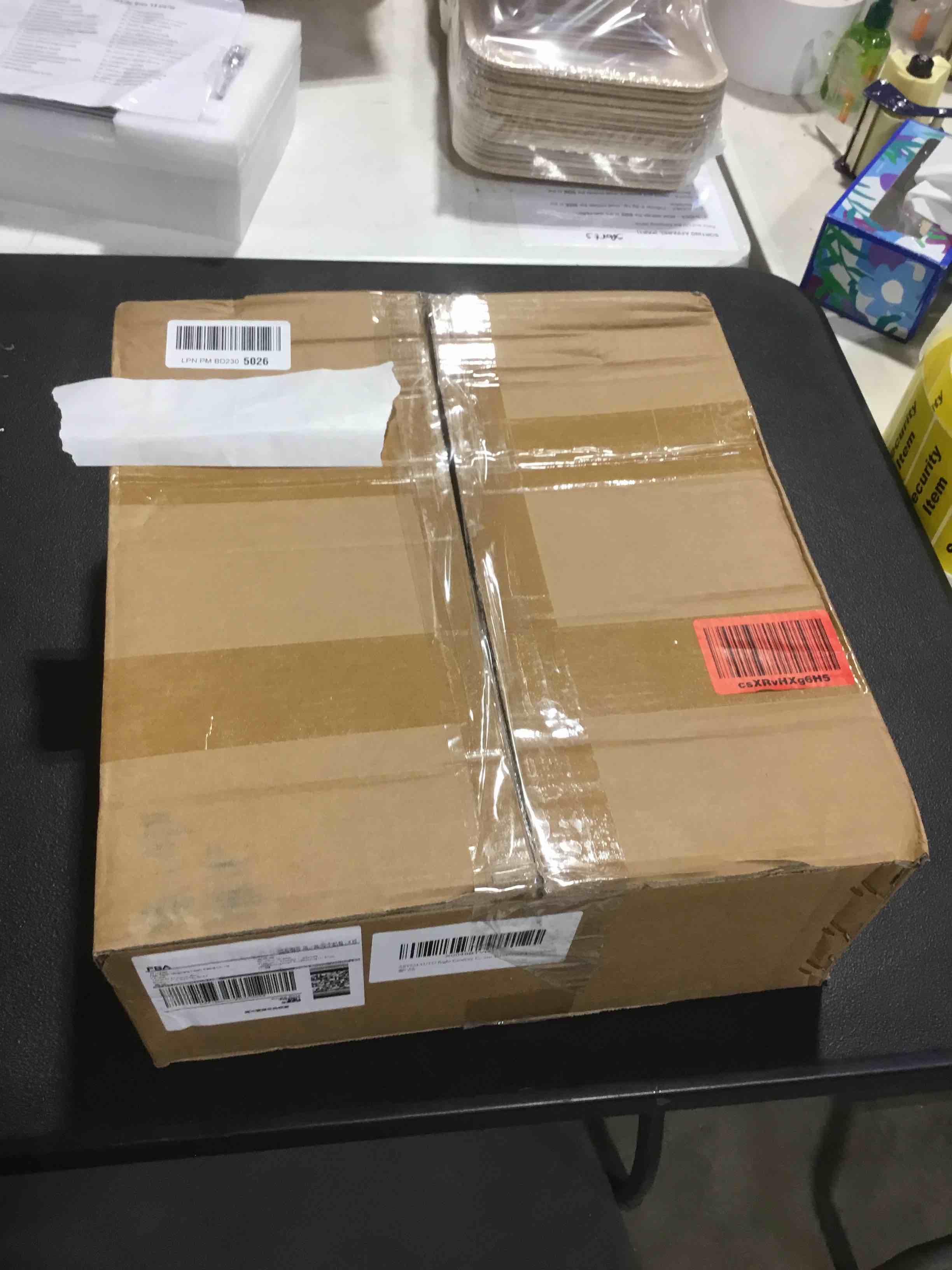 https://s3.amazonaws.com/lotting-images-prod/bidfta/PNK1504258_1733330845784.jpeg