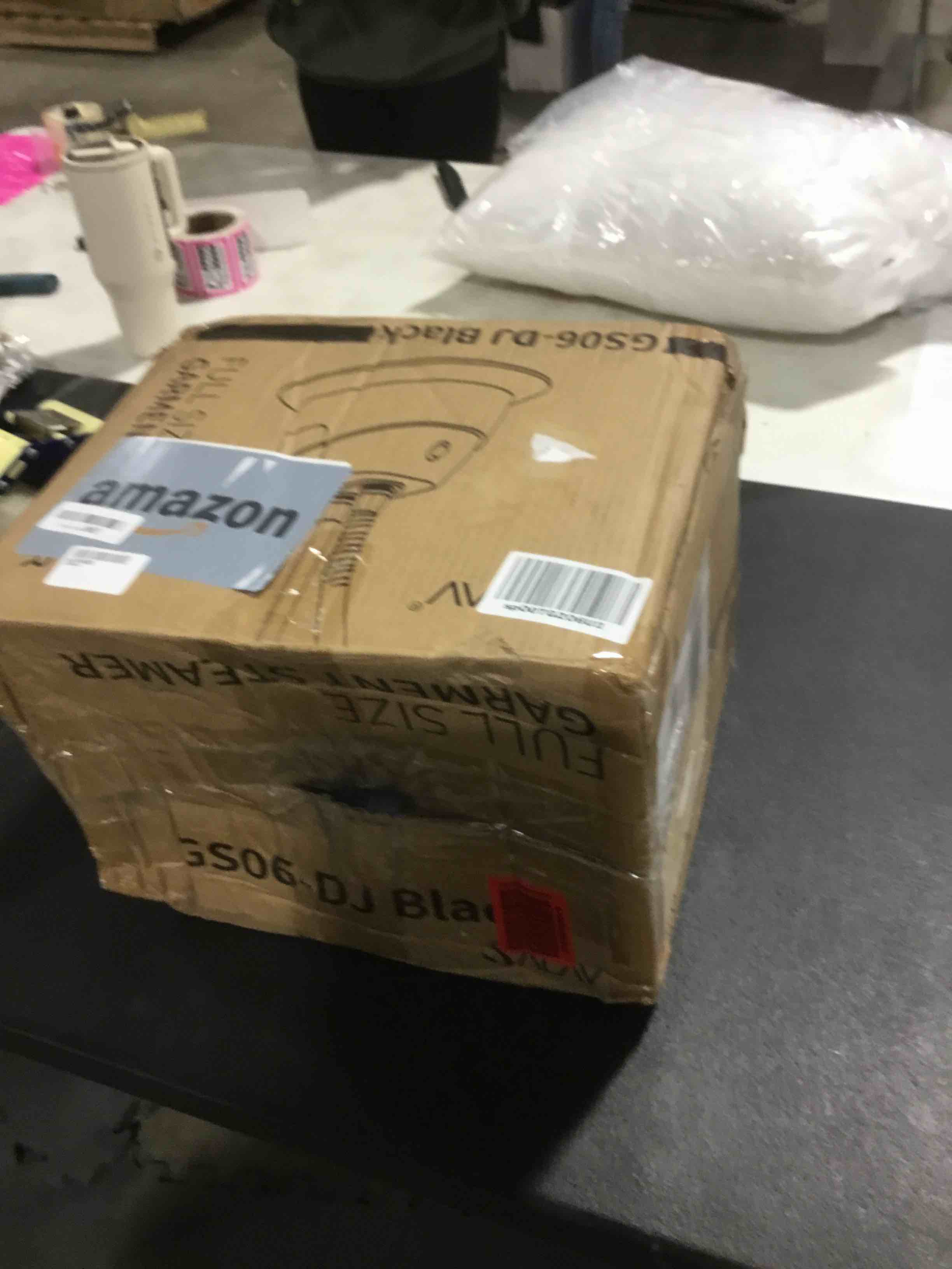 https://s3.amazonaws.com/lotting-images-prod/bidfta/PNK1504295_1733342867169.jpeg