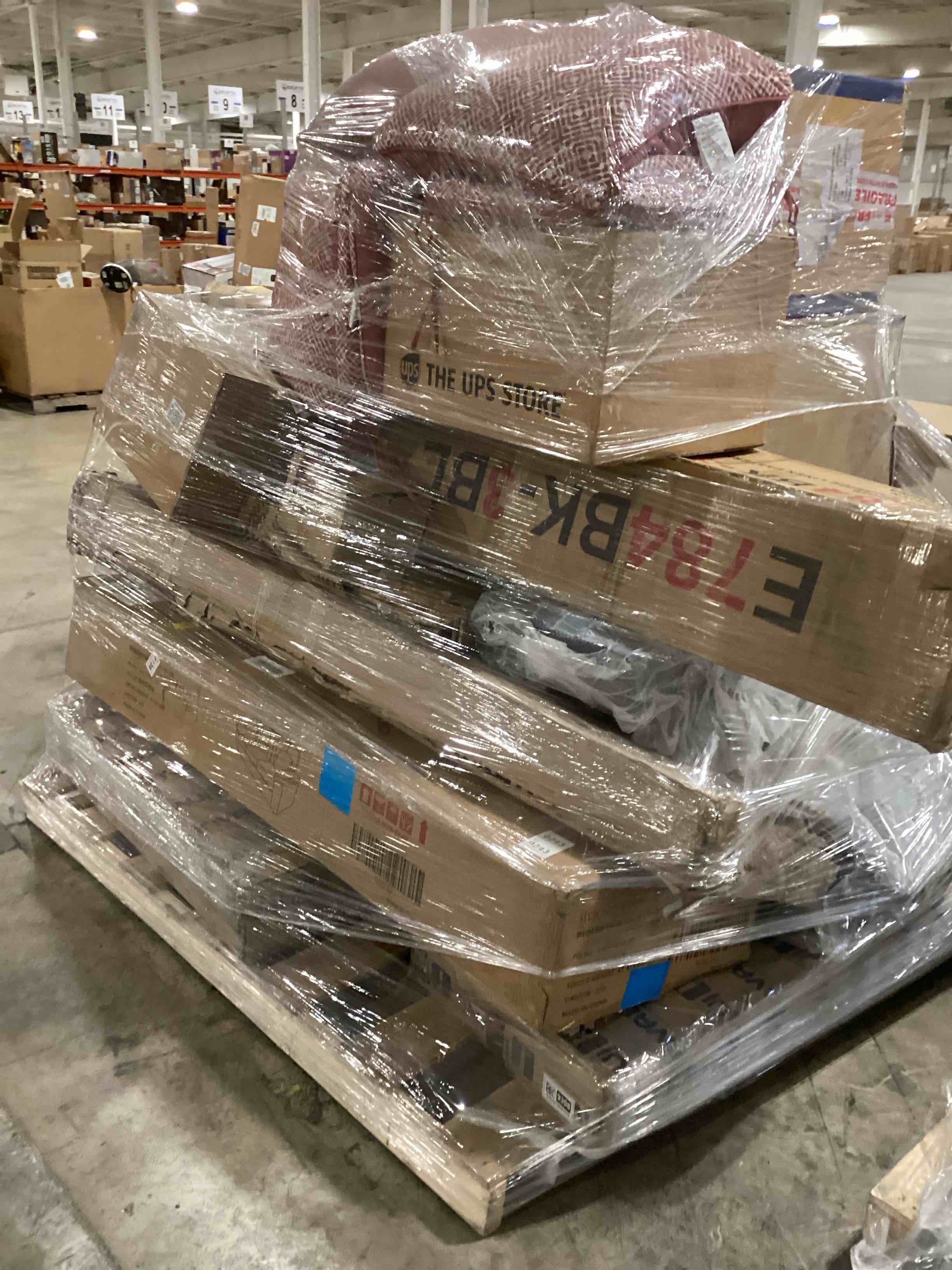 https://s3.amazonaws.com/lotting-images-prod/bidfta/PNK1504623_1733945614713.jpeg