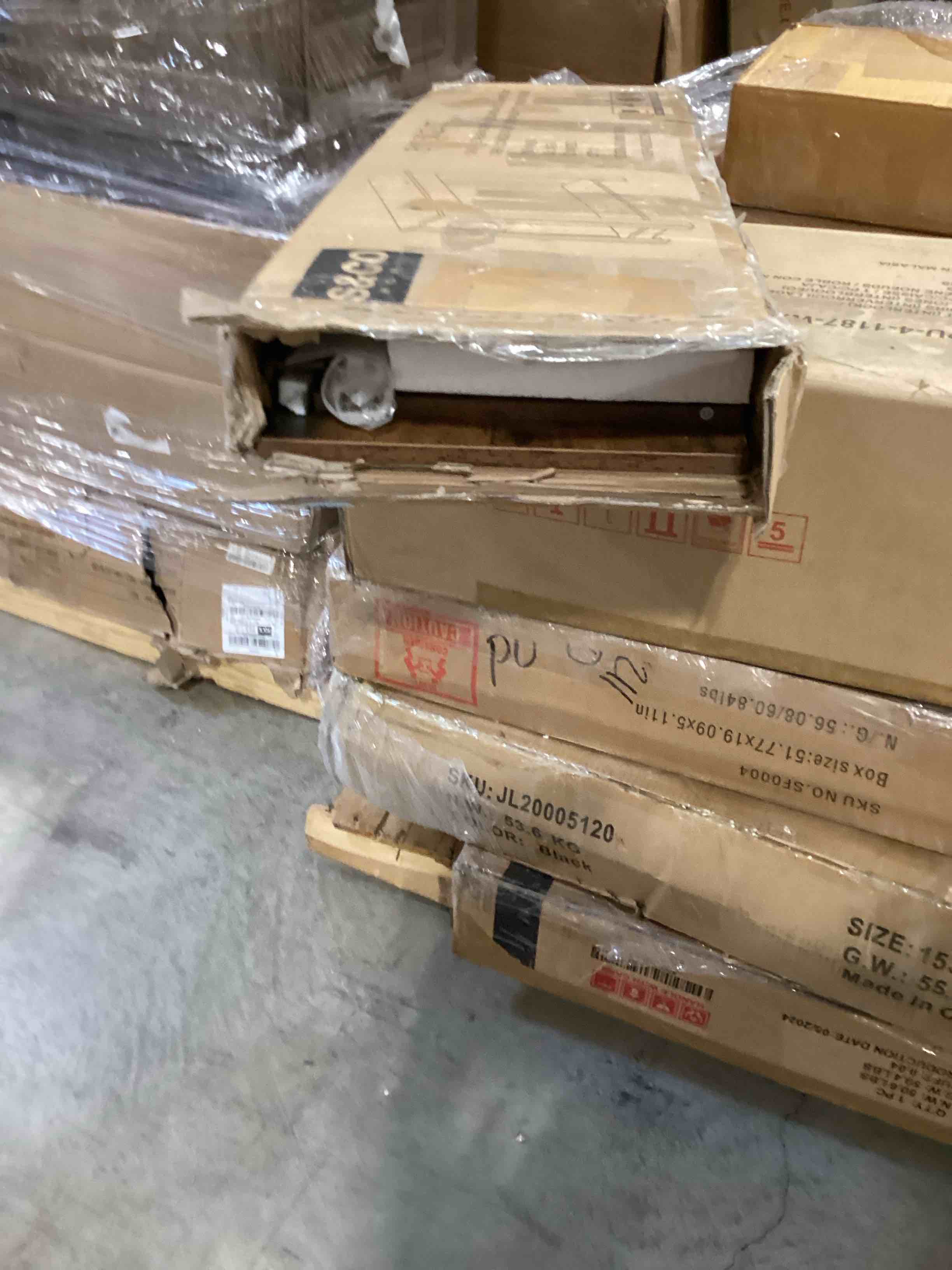 https://s3.amazonaws.com/lotting-images-prod/bidfta/PNK1505162_1735574160218.jpeg