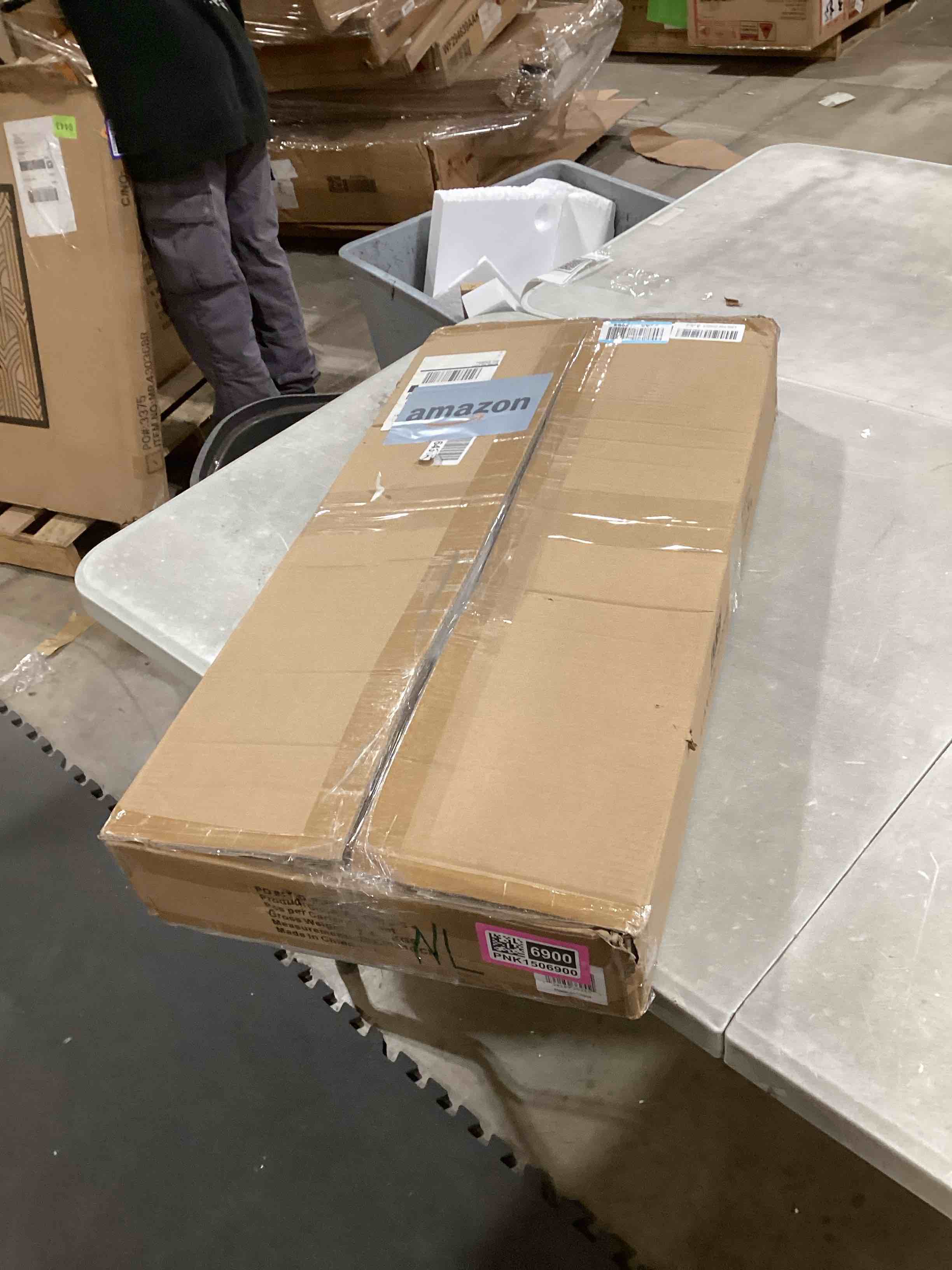 https://s3.amazonaws.com/lotting-images-prod/bidfta/PNK1506900_1744807499841.jpeg