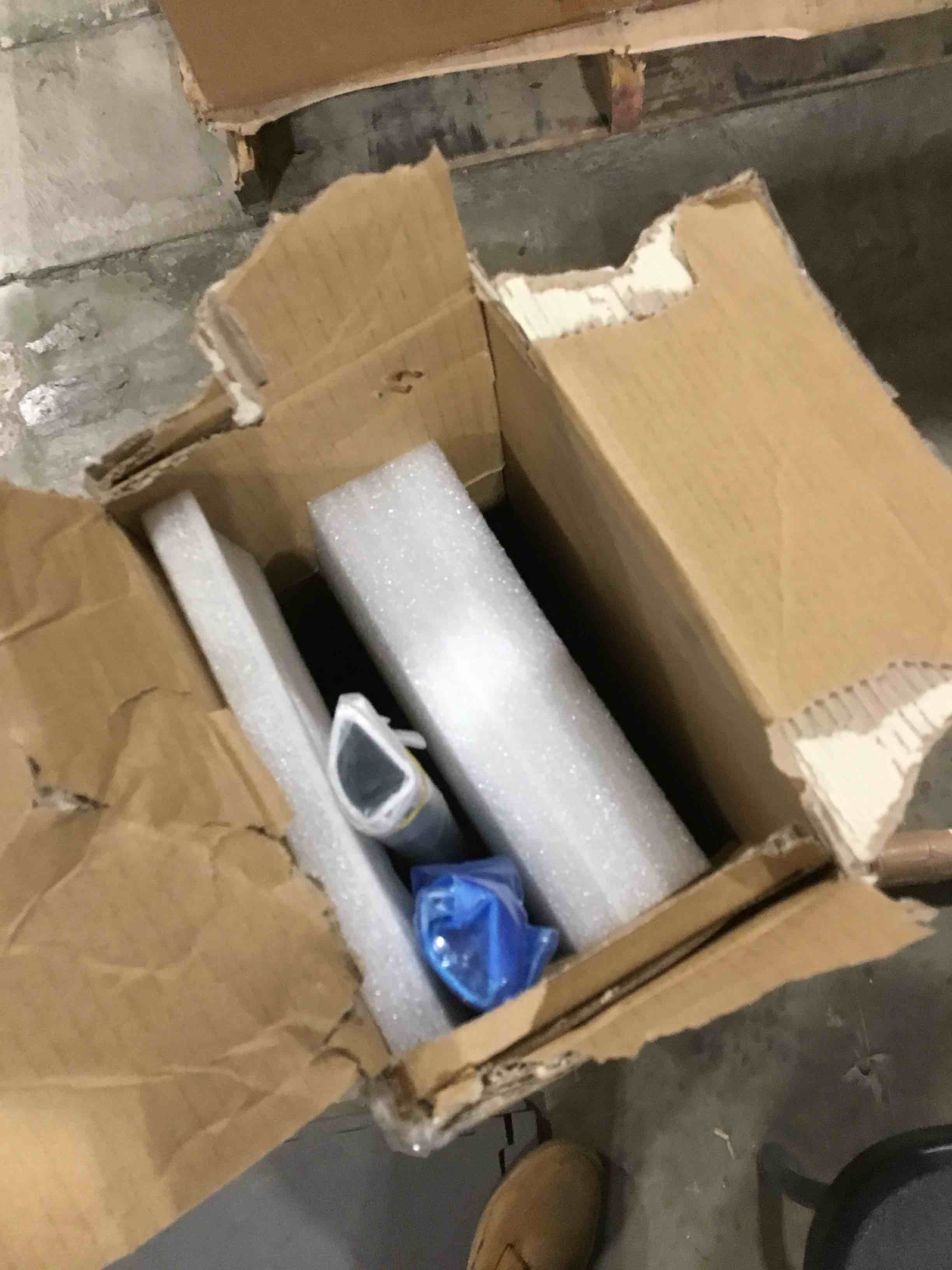https://s3.amazonaws.com/lotting-images-prod/bidfta/PNK1507182_1732042201629.jpeg