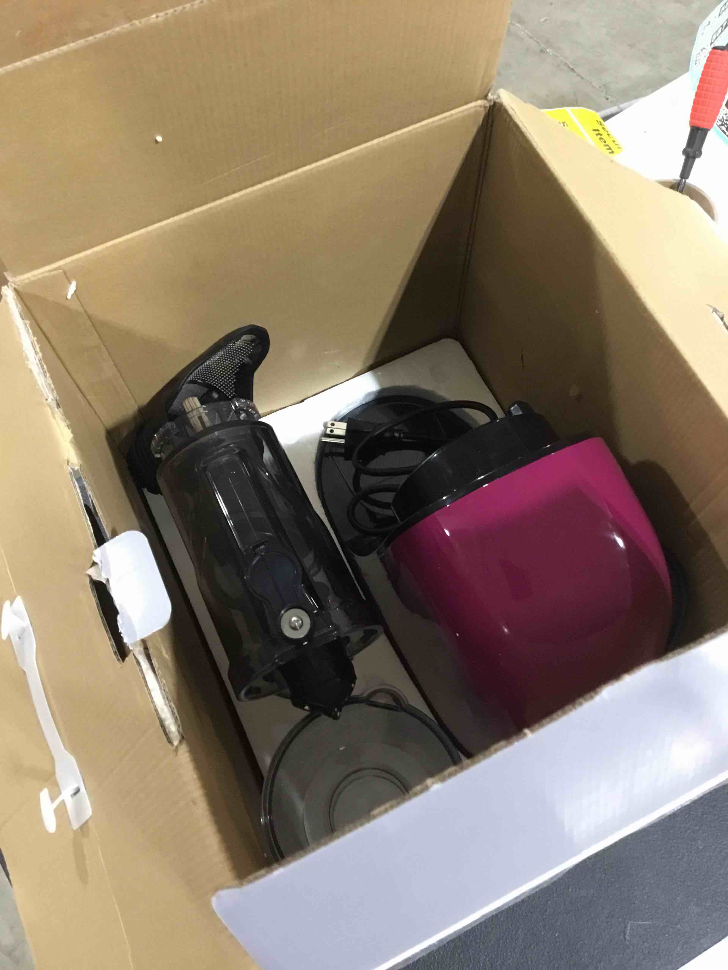 https://s3.amazonaws.com/lotting-images-prod/bidfta/PNK1507266_1733144994130.jpeg