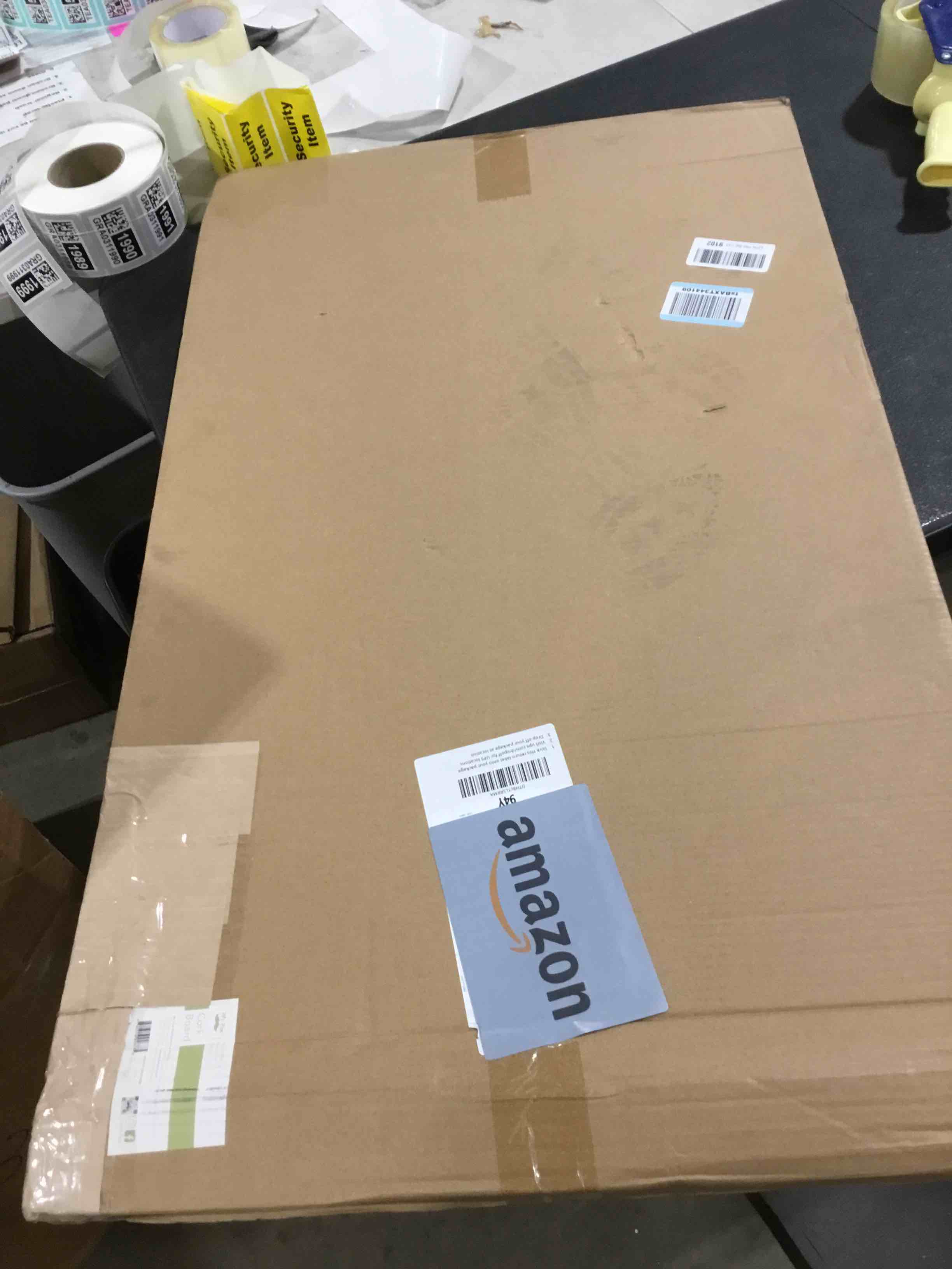https://s3.amazonaws.com/lotting-images-prod/bidfta/PNK1507301_1733171723205.jpeg