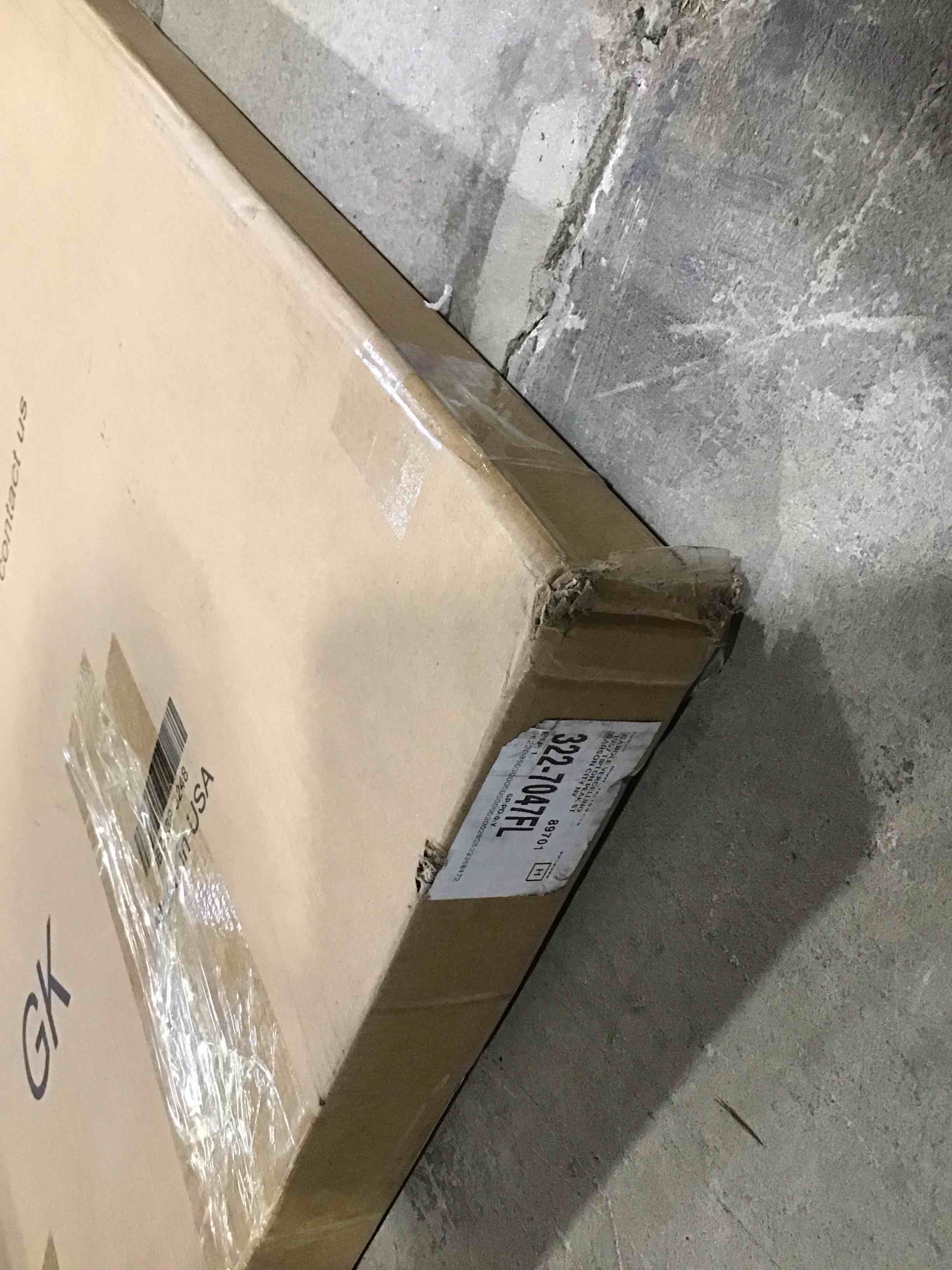 https://s3.amazonaws.com/lotting-images-prod/bidfta/PNK1507928_1738262237413.jpeg