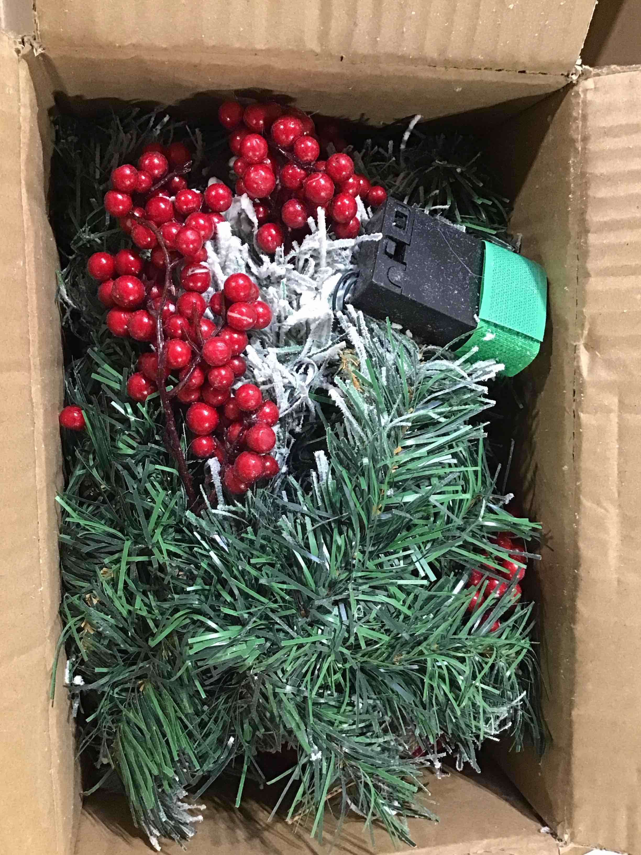 https://s3.amazonaws.com/lotting-images-prod/bidfta/PNK1507930_1738265353845.jpeg